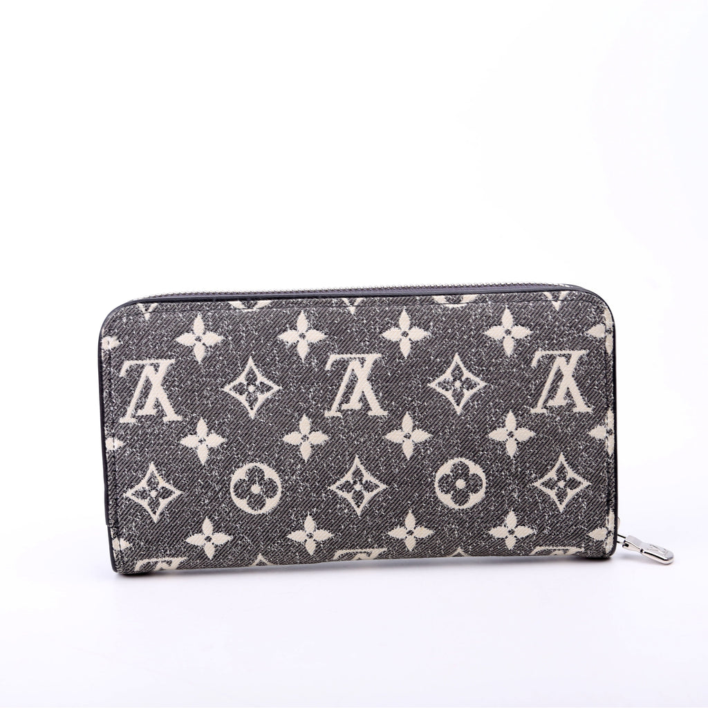 Zippy Wallet Denim Monogram Gray