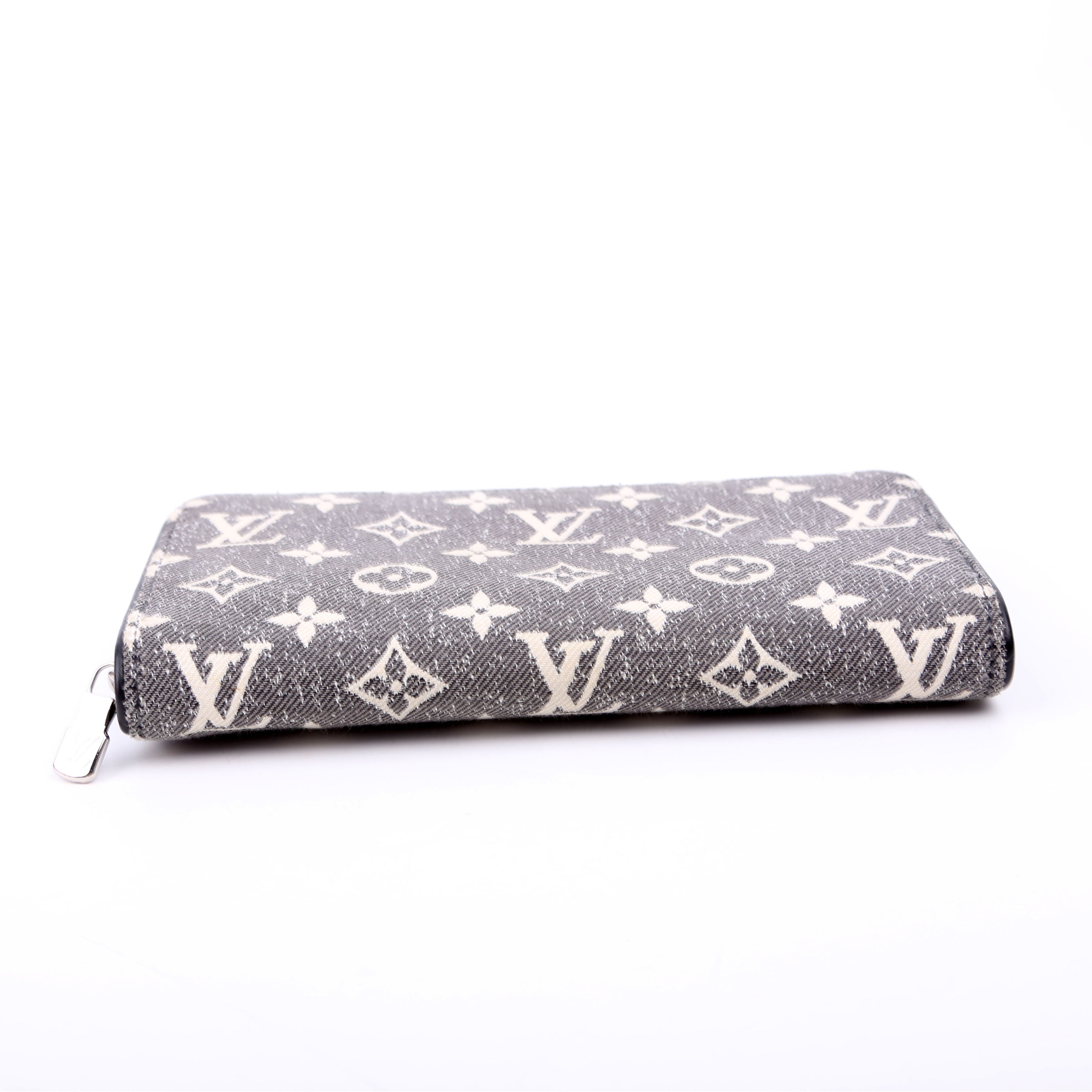 Zippy Wallet Denim Monogram Gray