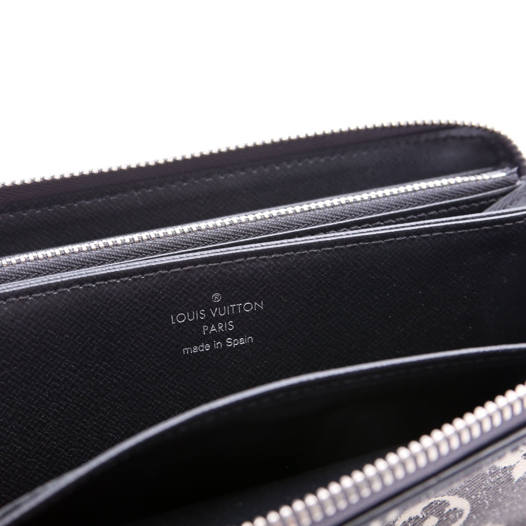Zippy Wallet Denim Monogram Gray