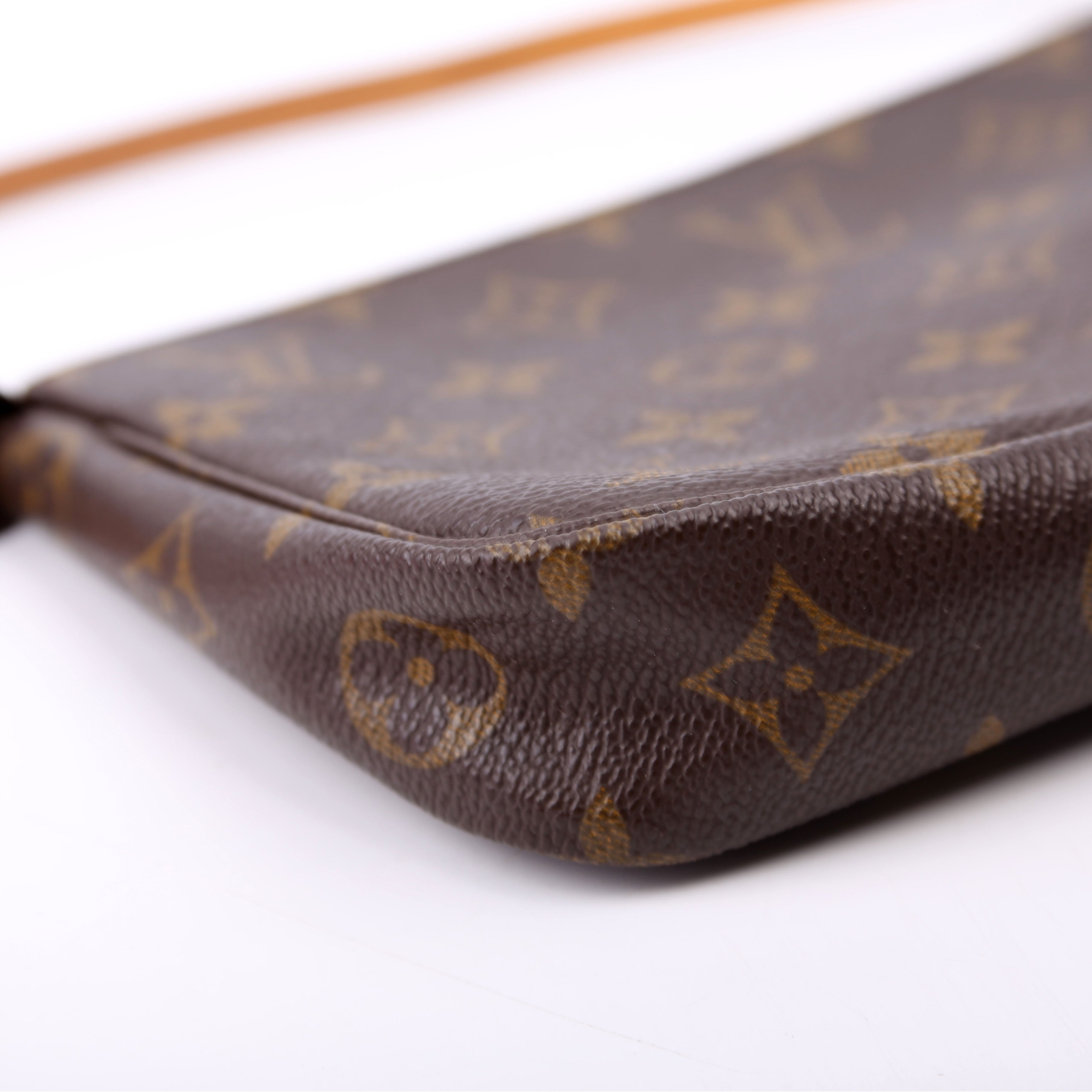 Pochette Accessories Monogram