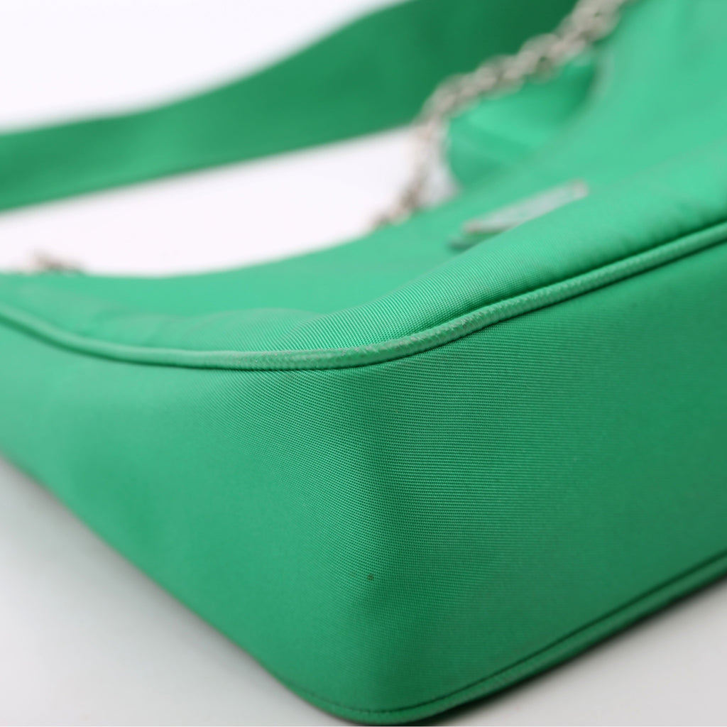 Nylon Re-Edition 2005 Shoulder Bag Green