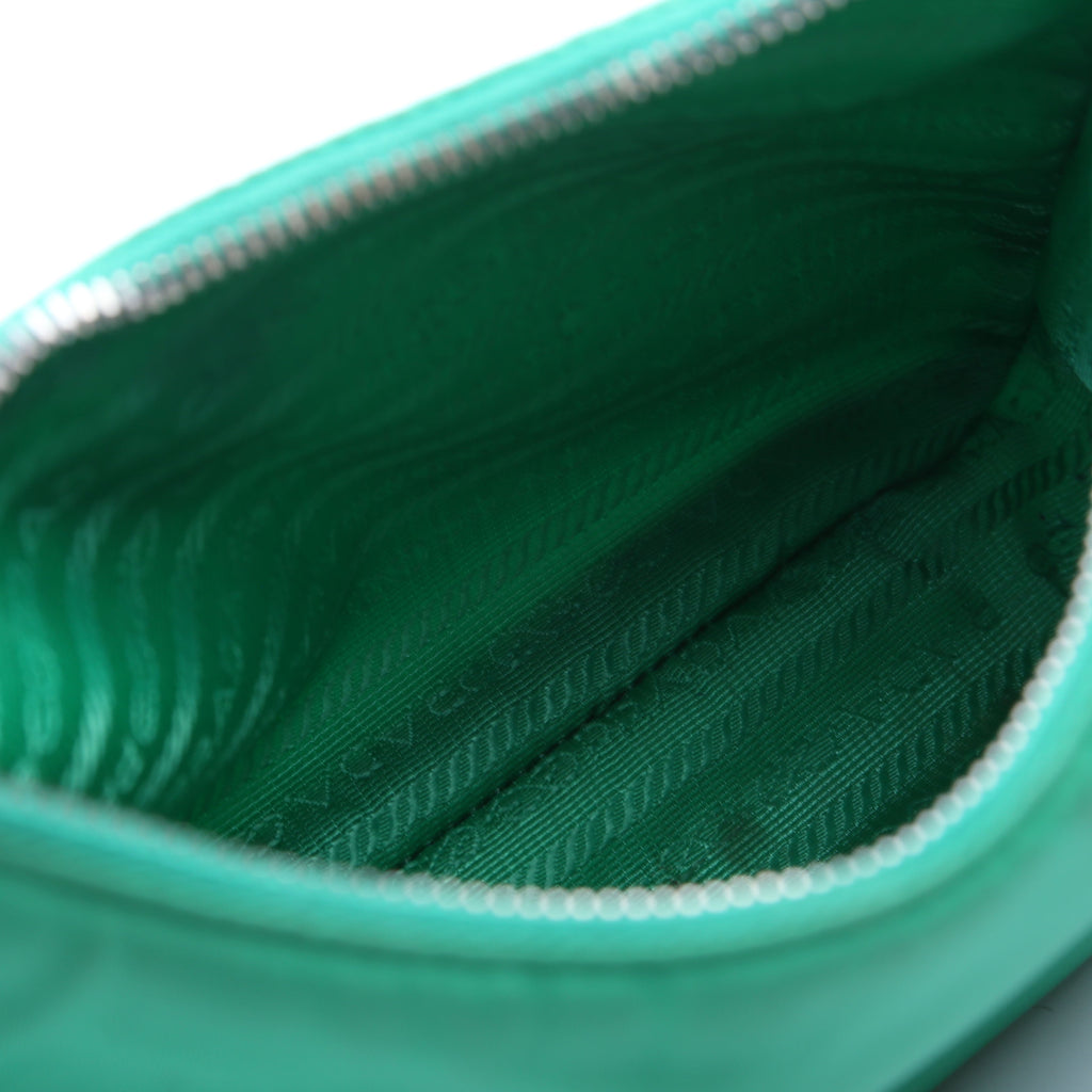 Nylon Re-Edition 2005 Shoulder Bag Green