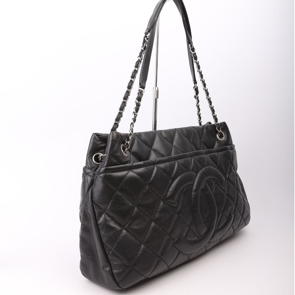 Timeless CC Soft Tote 17M Black