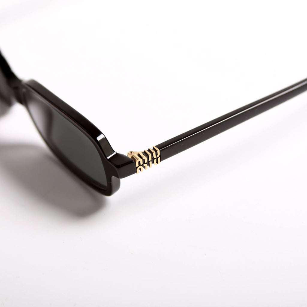 SMU11Z Miu Regard