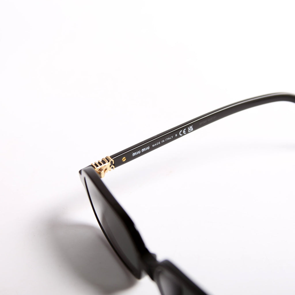 SMU11Z Miu Regard