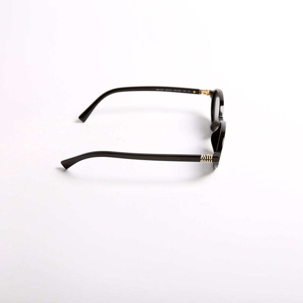 SMU04Z Miu Regard Black