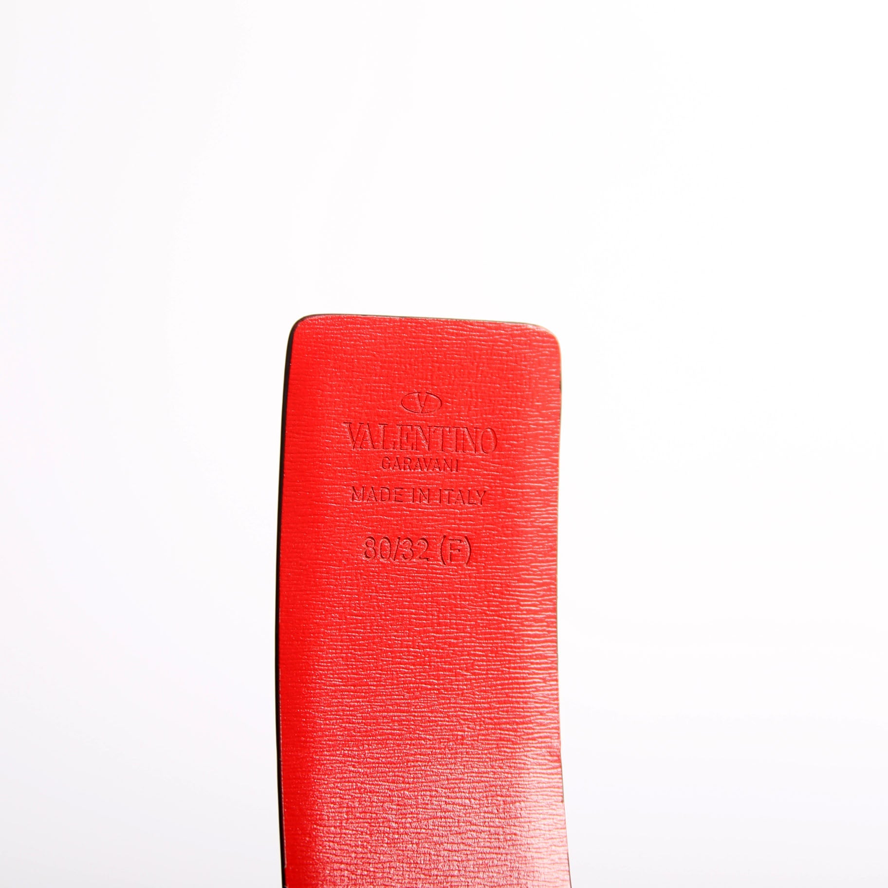 VLogo Signature 40MM Reverse Leather Size 80/32 Black/Red