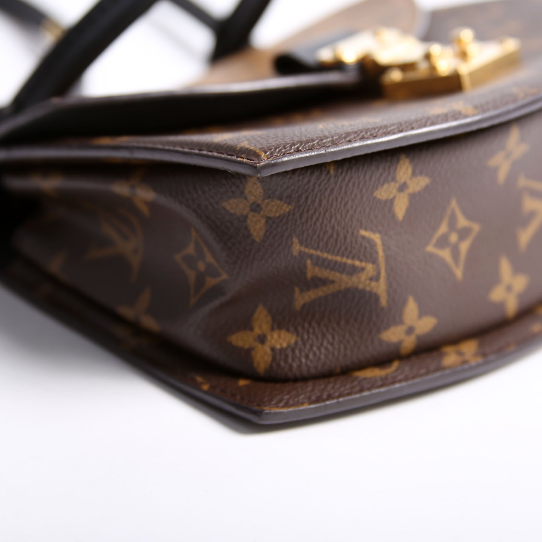 Tilsitt Reversed Monogram