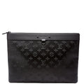 Pochette Discovery GM Shadow Monogram