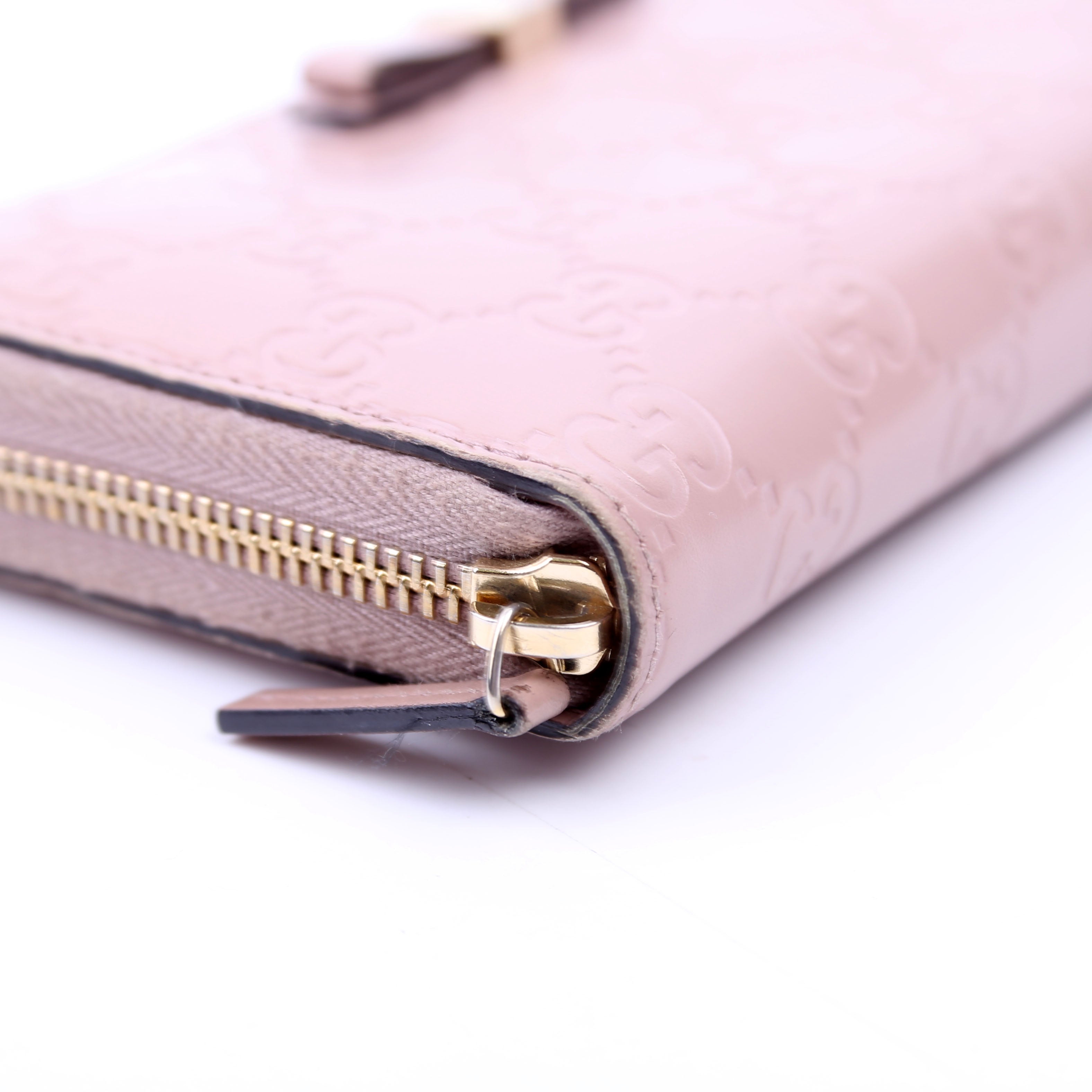 388680 Bow Zip Around Wallet Guccissima Nude