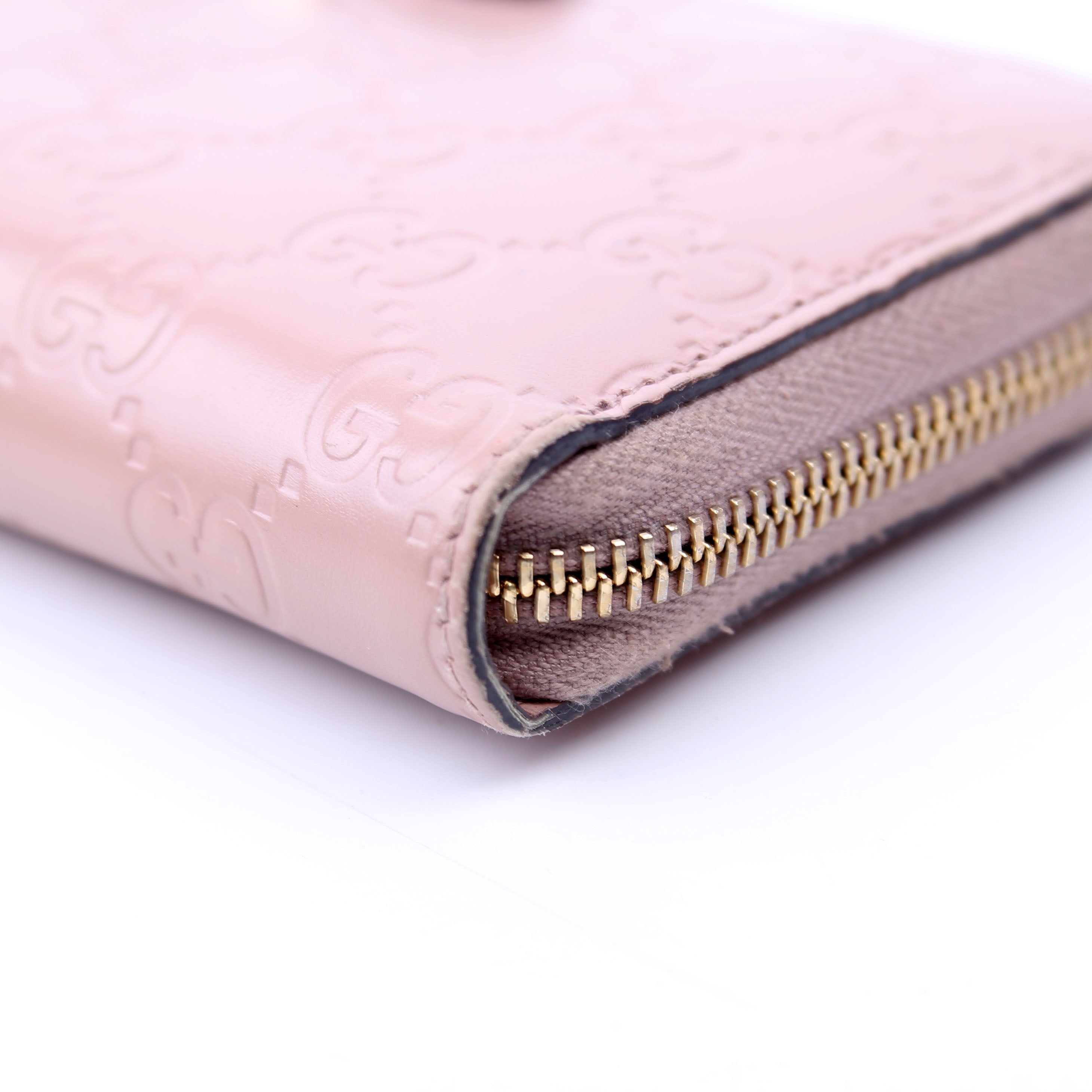 388680 Bow Zip Around Wallet Guccissima Nude