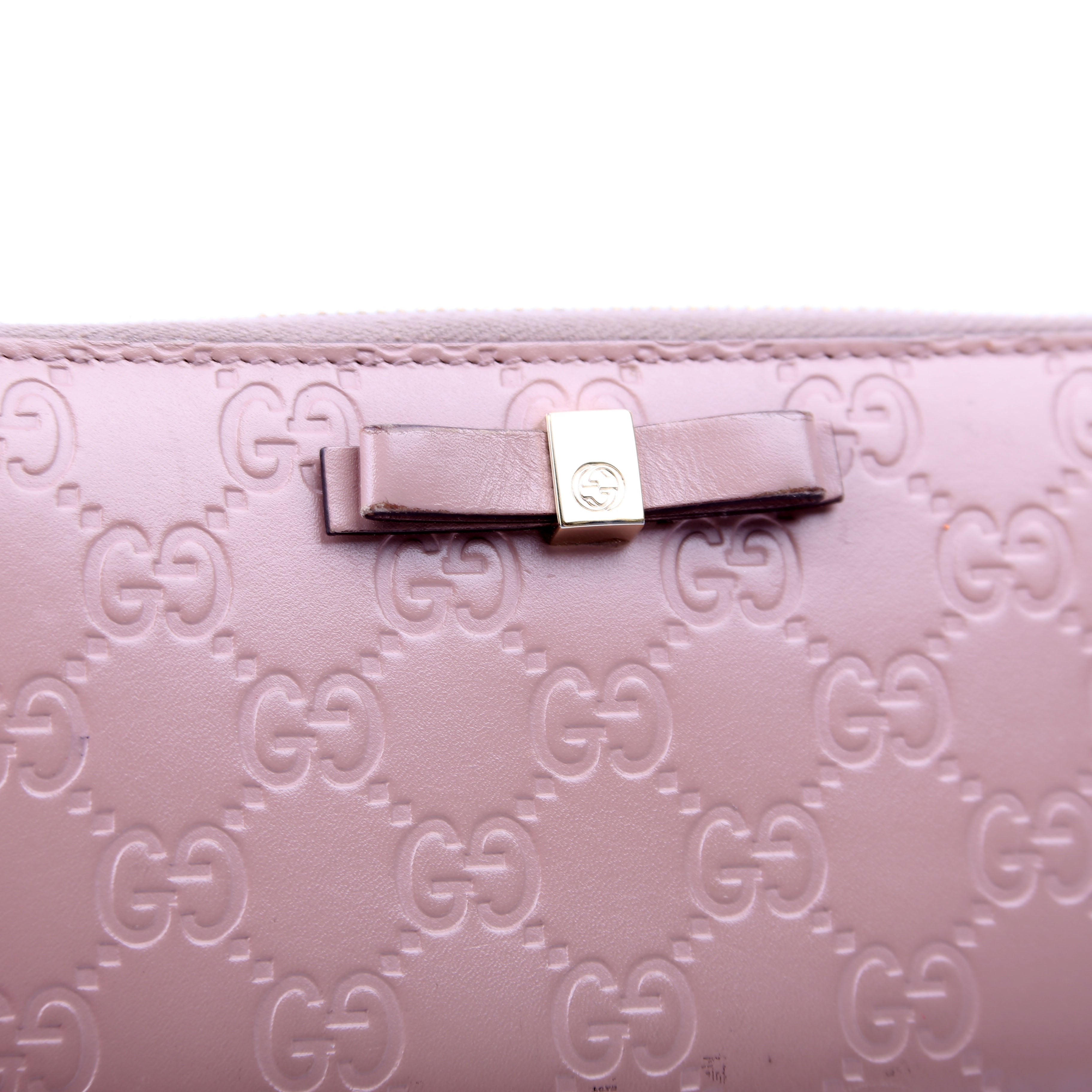 388680 Bow Zip Around Wallet Guccissima Nude