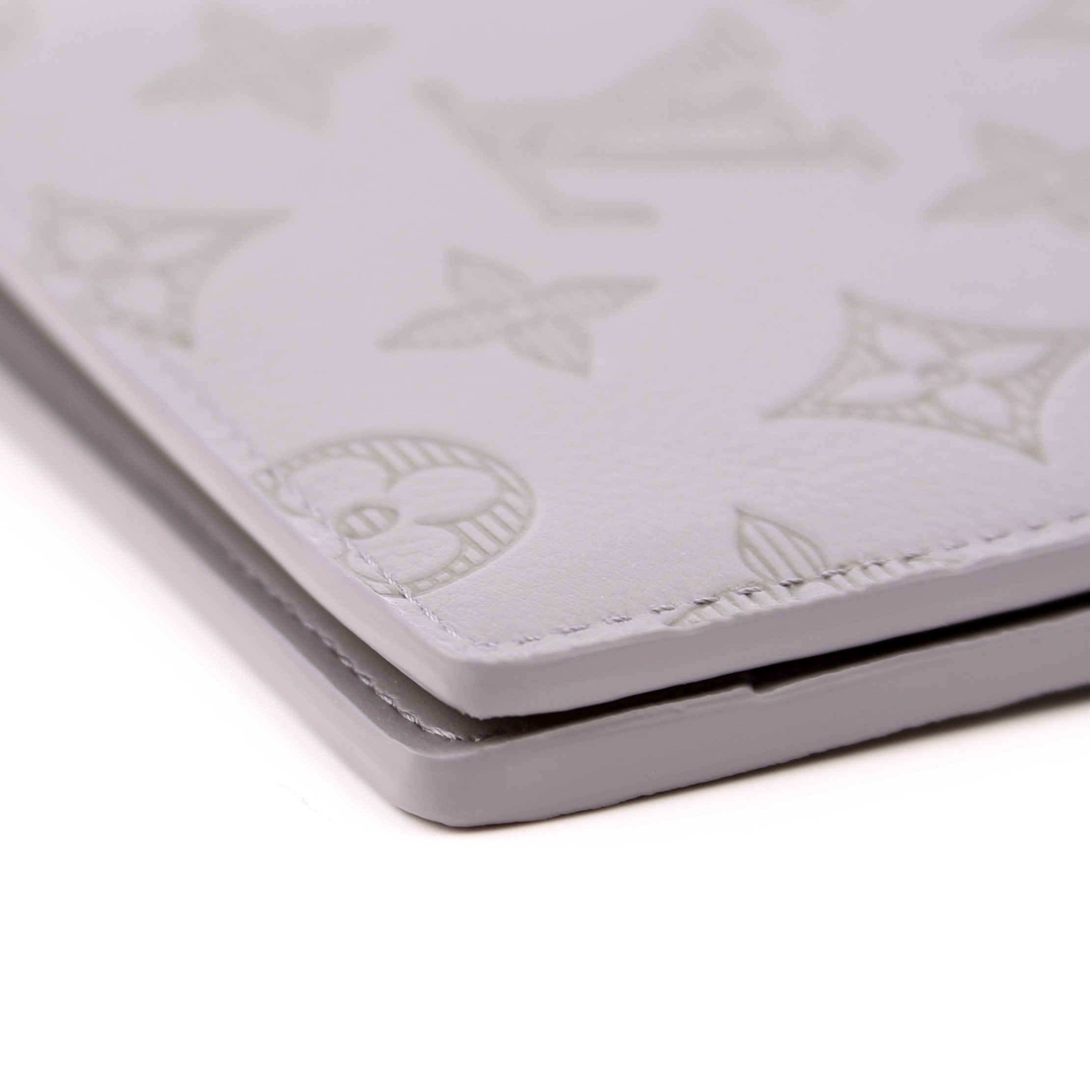Multiple Wallet Shadow Monogram Leather Grey