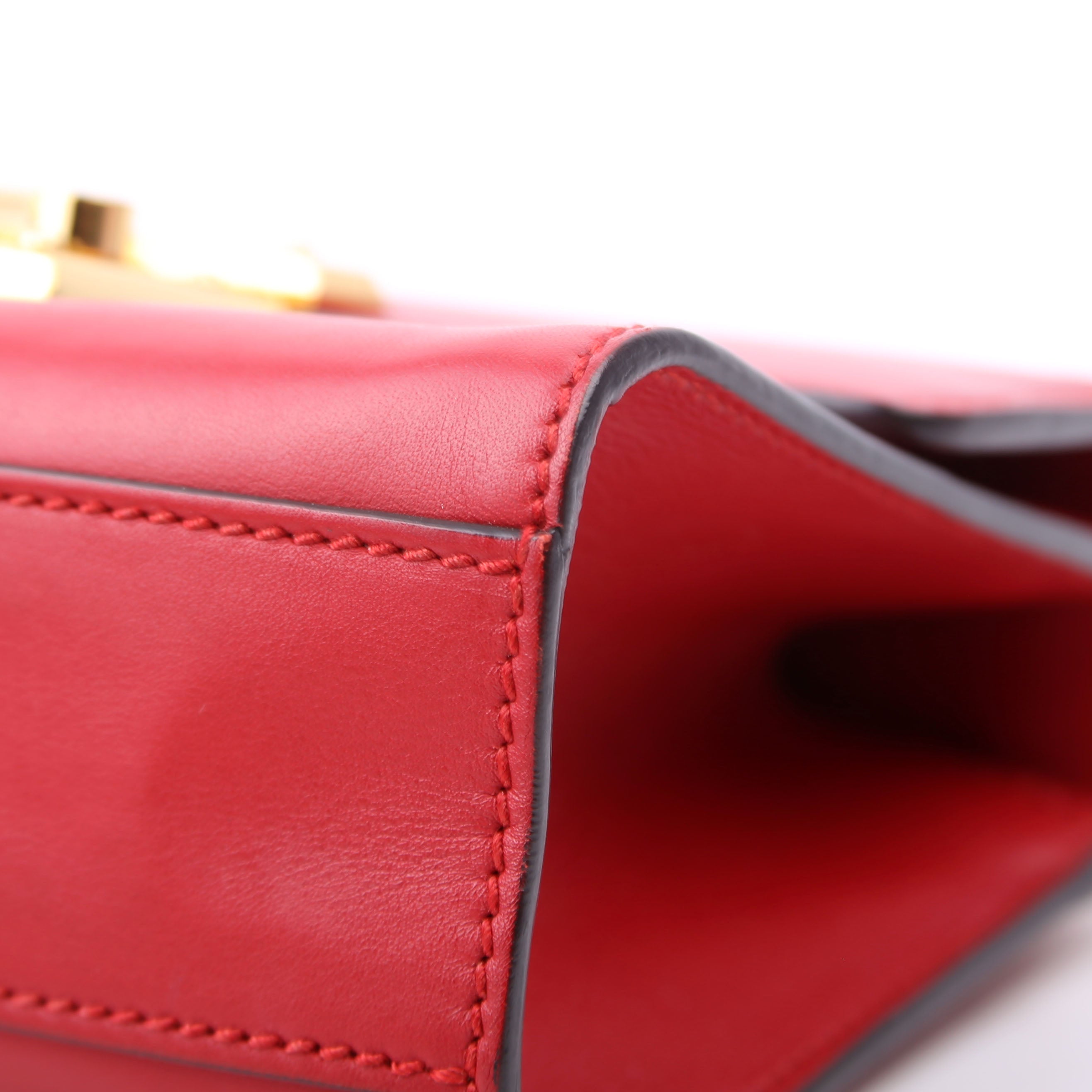 Gucci 409487 Padlock Smooth Leather Red