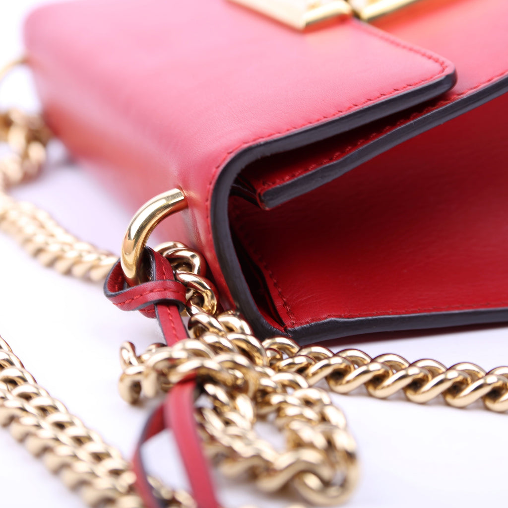 Gucci 409487 Padlock Smooth Leather Red