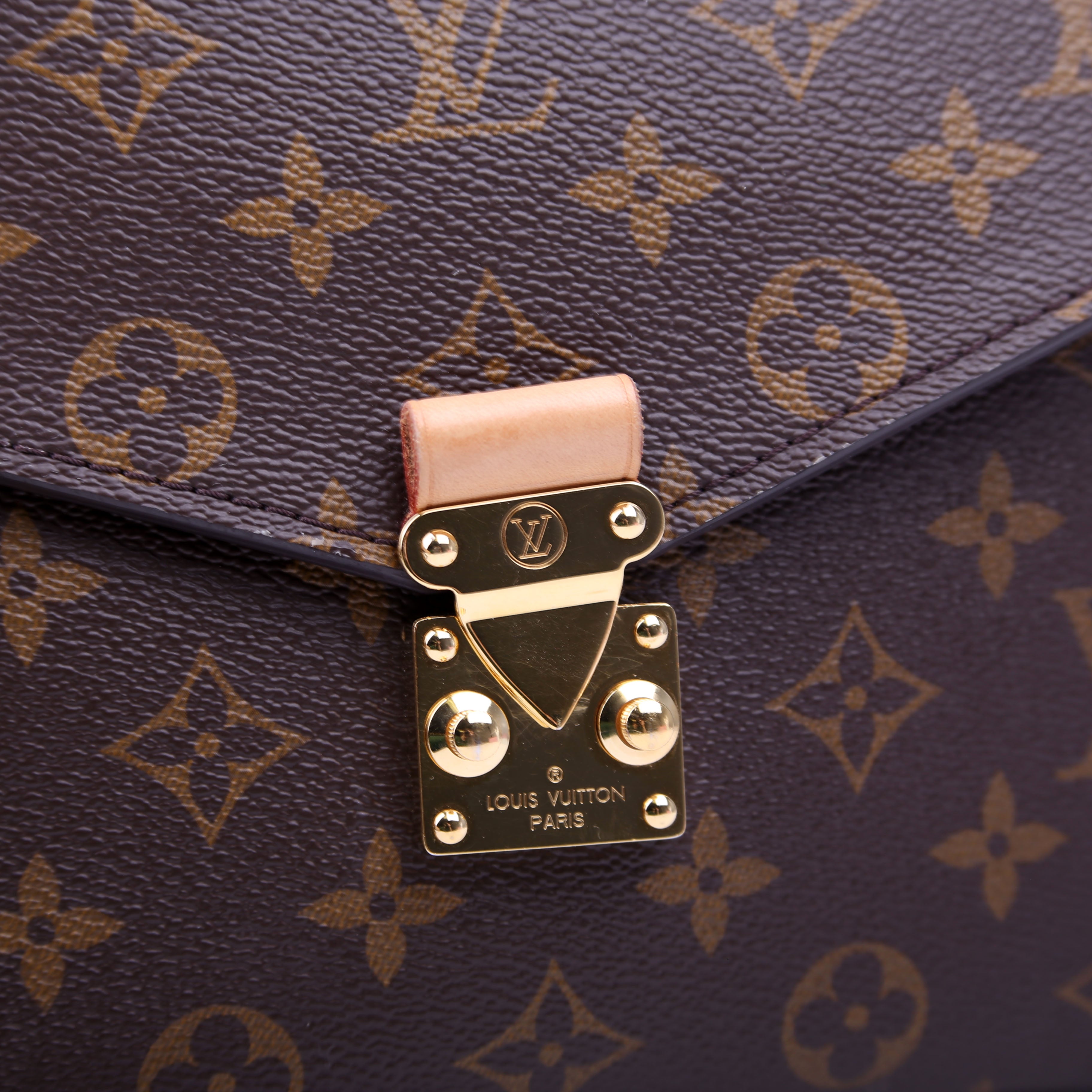 Pochette Metis Monogram