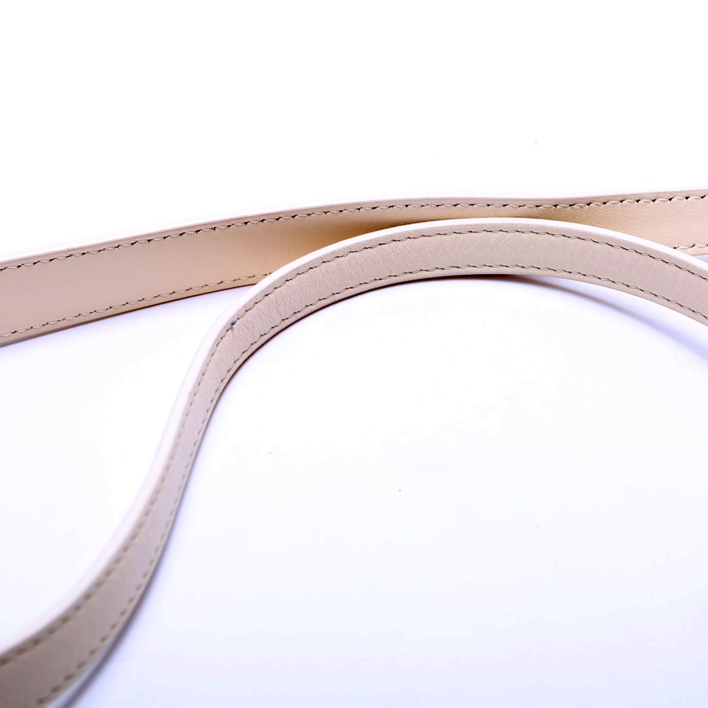 4G Soft Medium Leather White