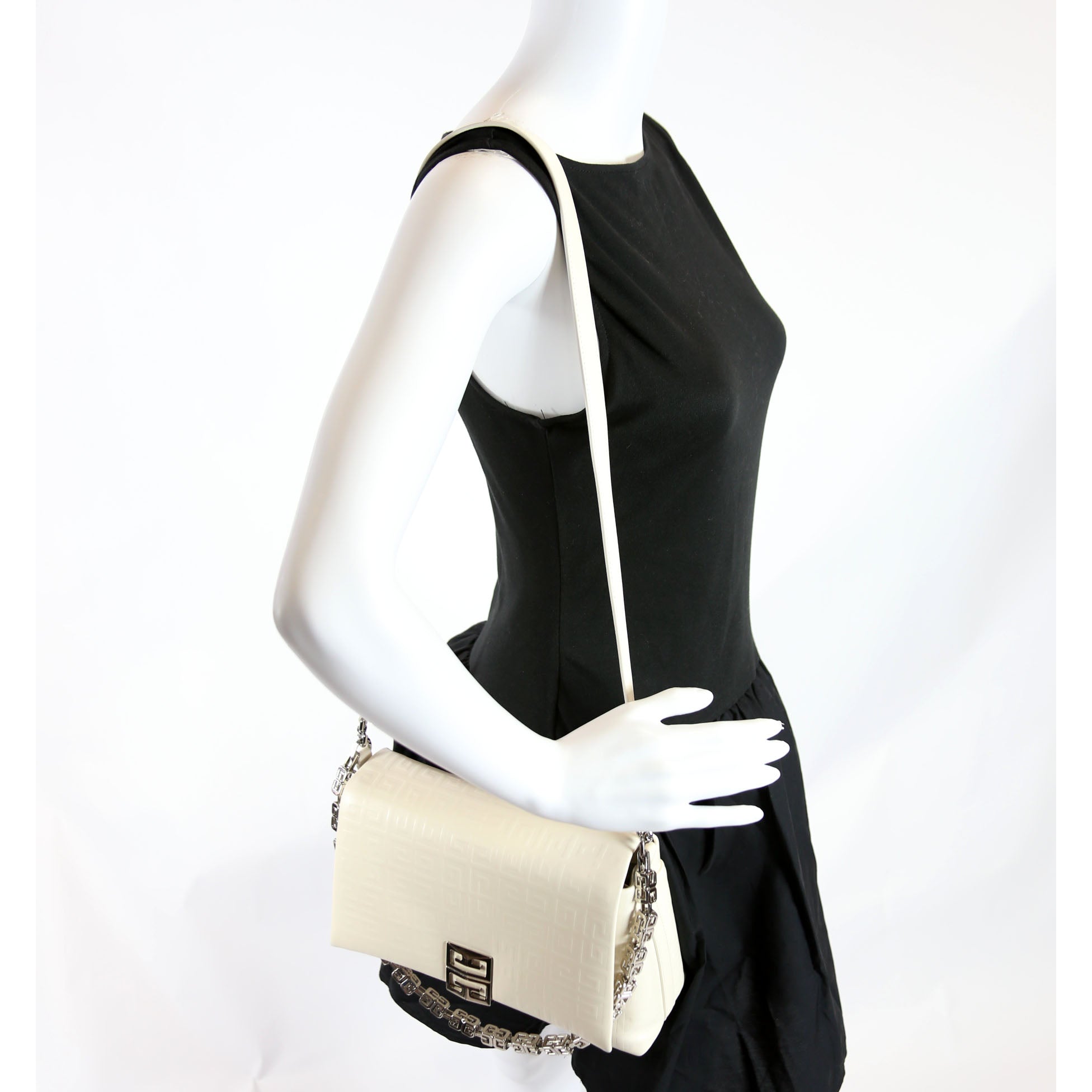 4G Soft Medium Leather White