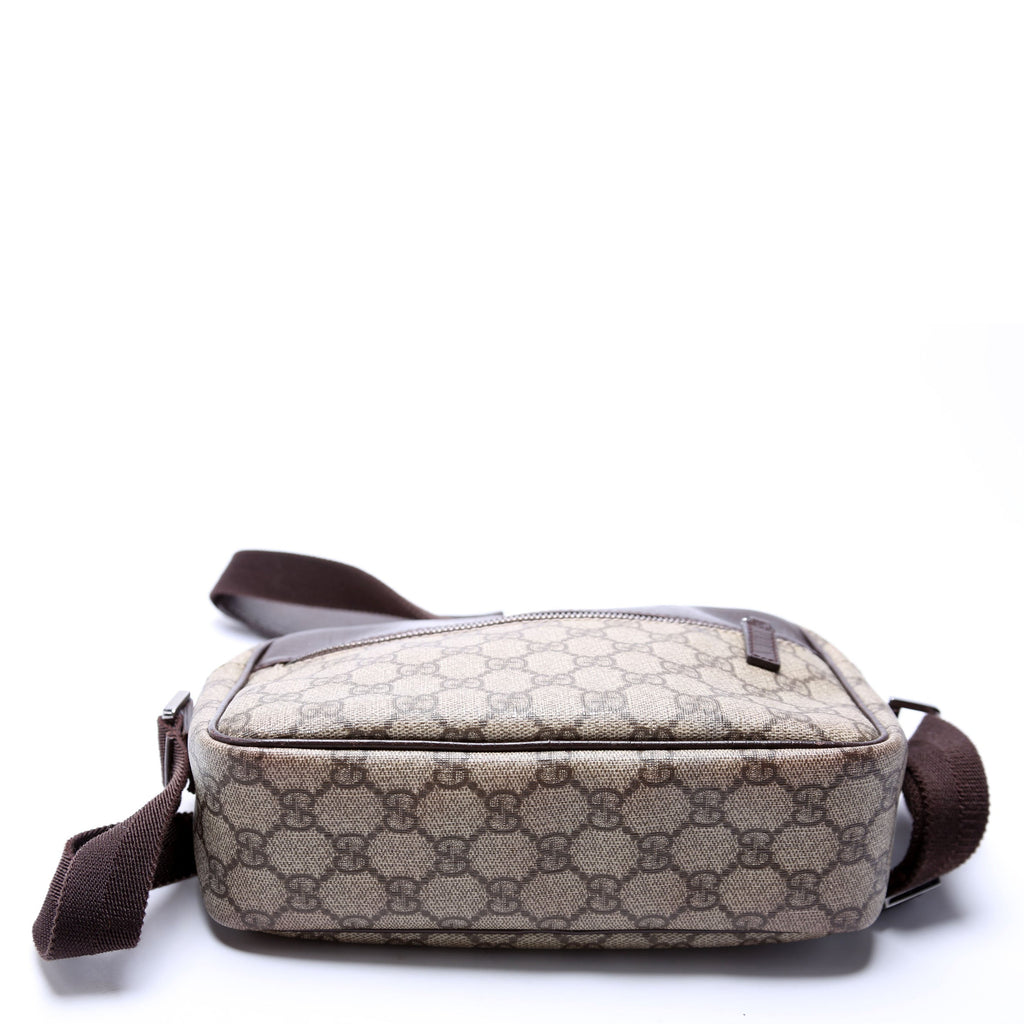 114291 GG Supreme Crossbody Brown