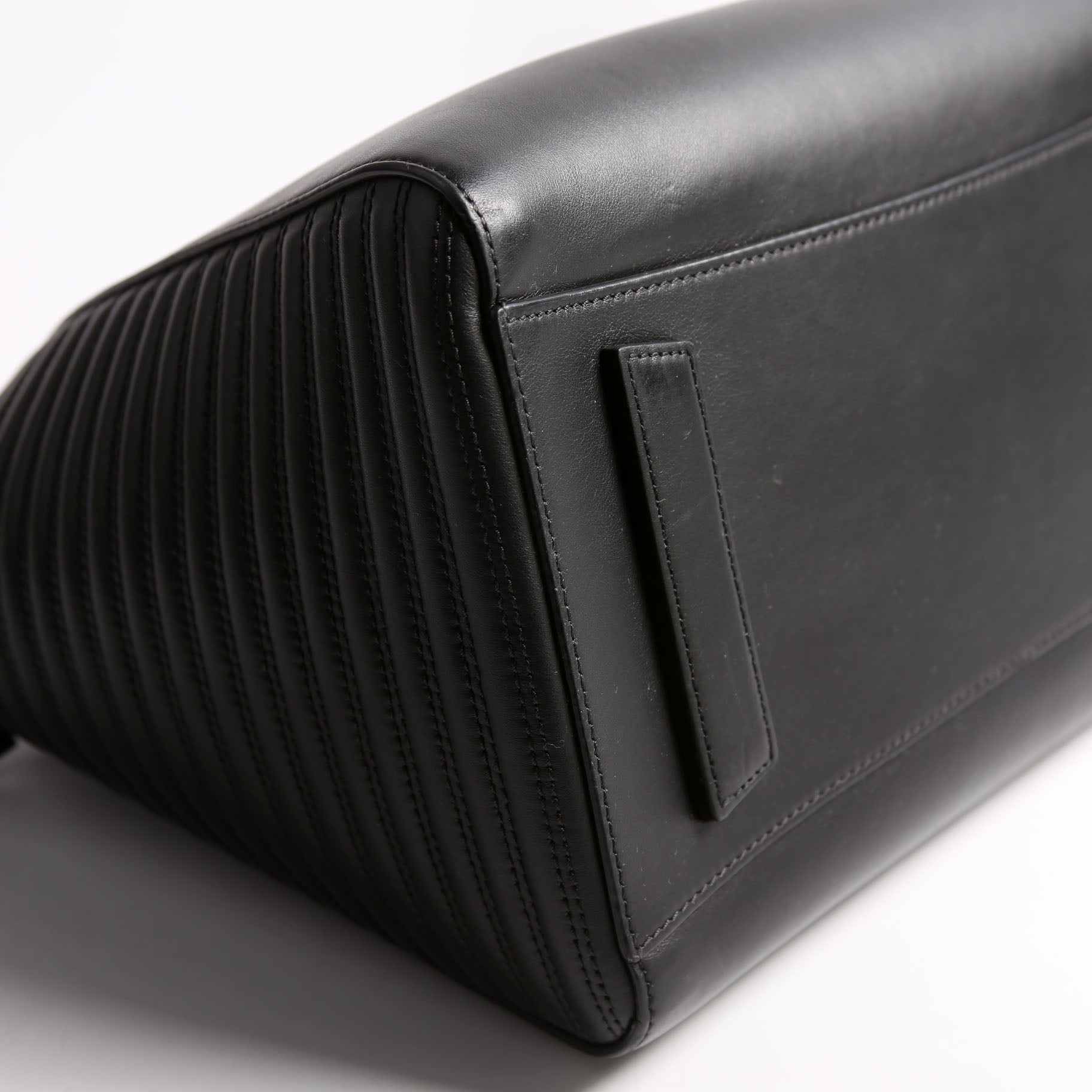 Antigona Stitched Satchel Medium Black/Silver