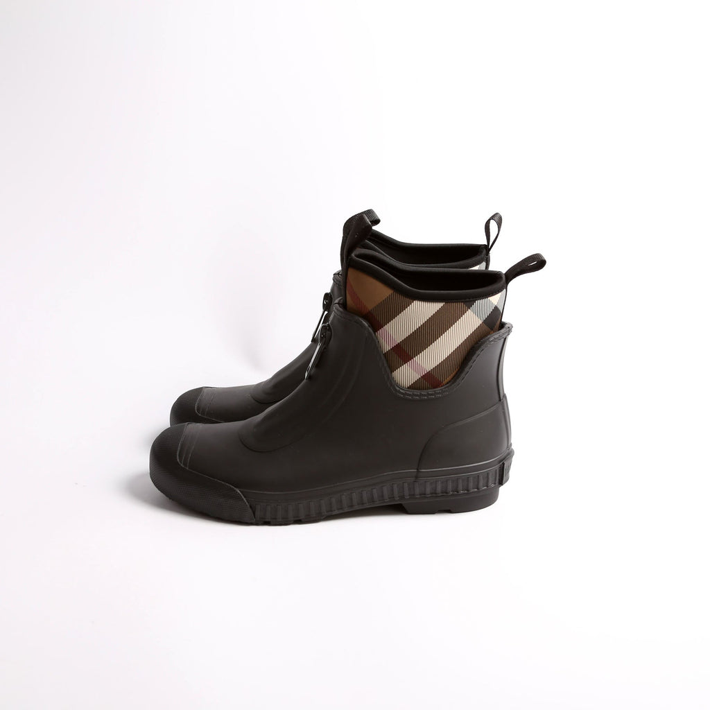 Flinton Plaid Check Rain Boots Size 40