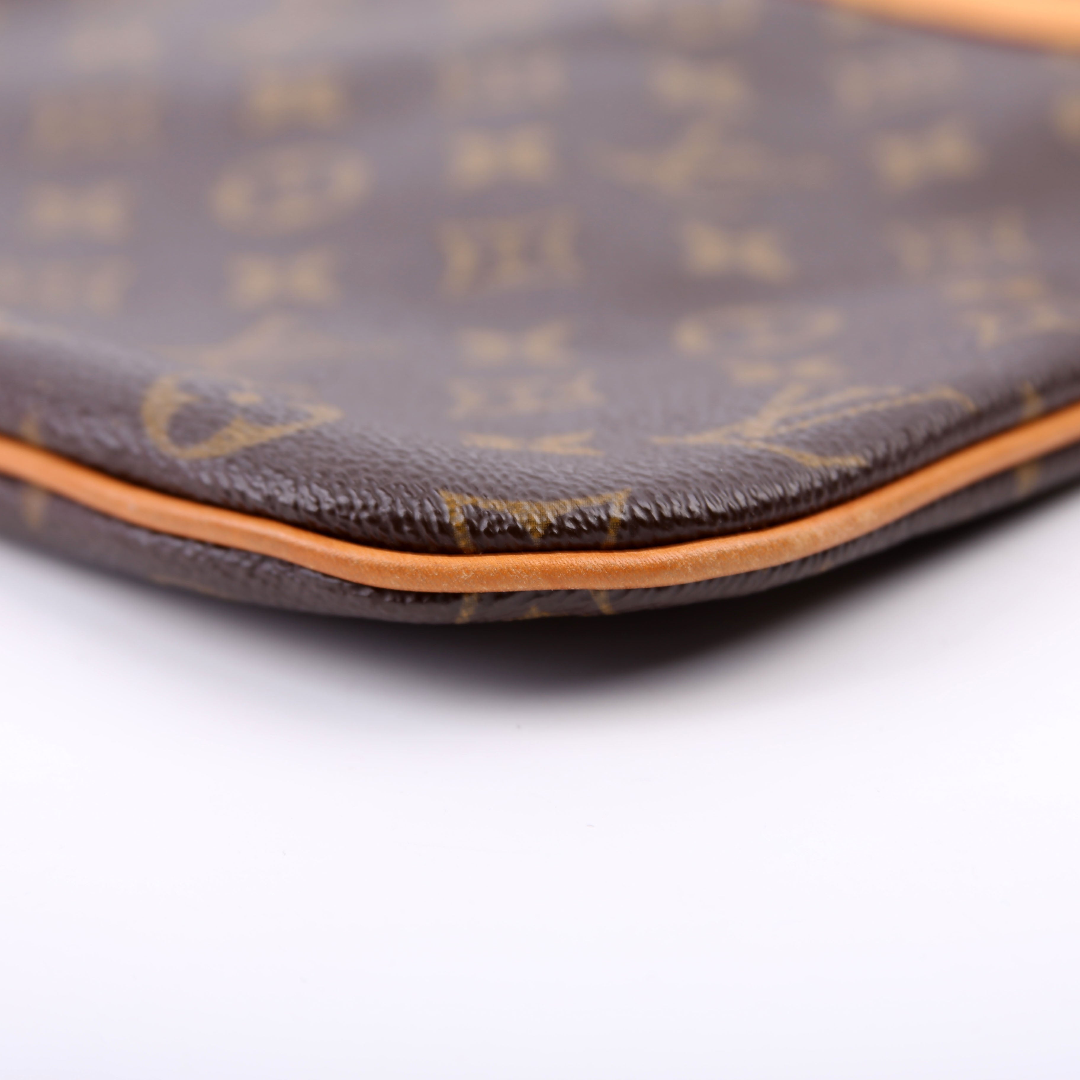Pochette Bosphore Monogram