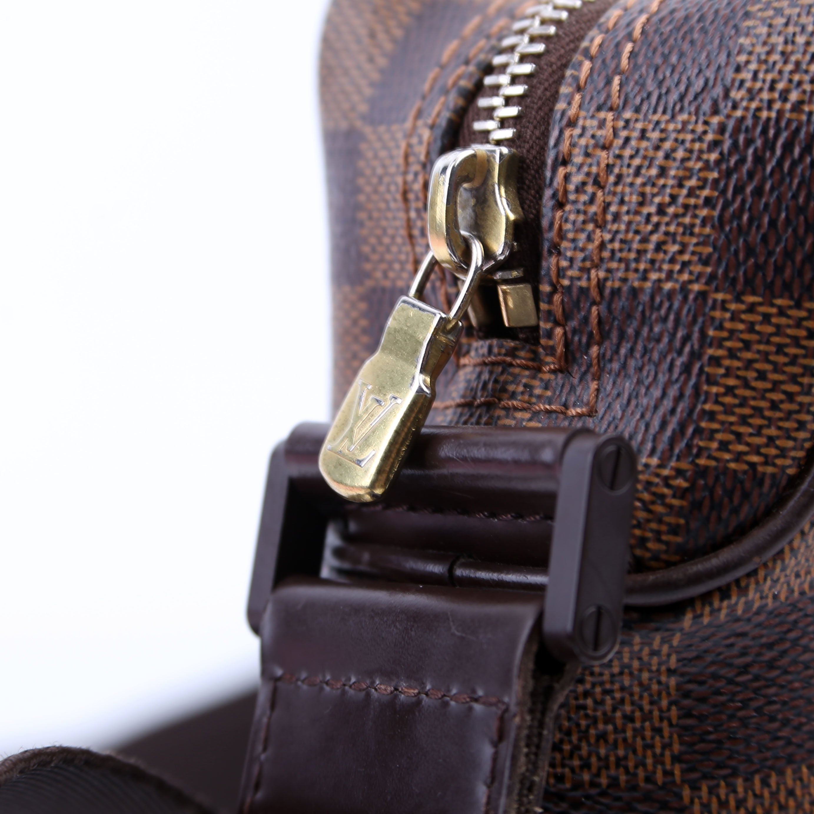 Olav MM Damier Ebene