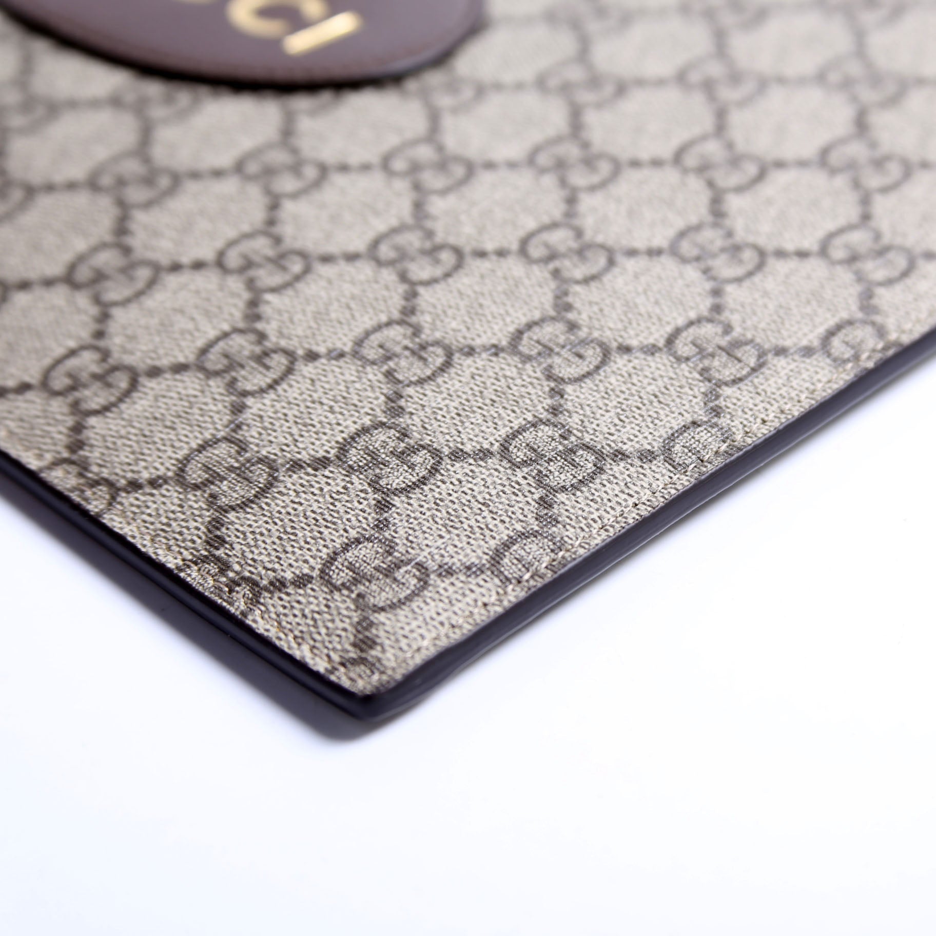 473956 Neo Vintage Pouch