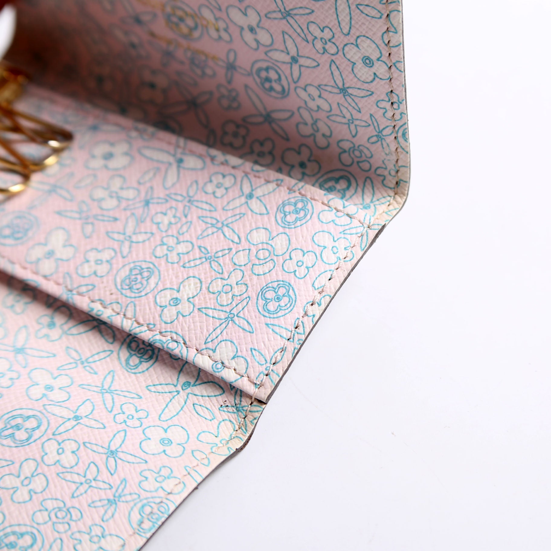 Multicles 4 Monogram