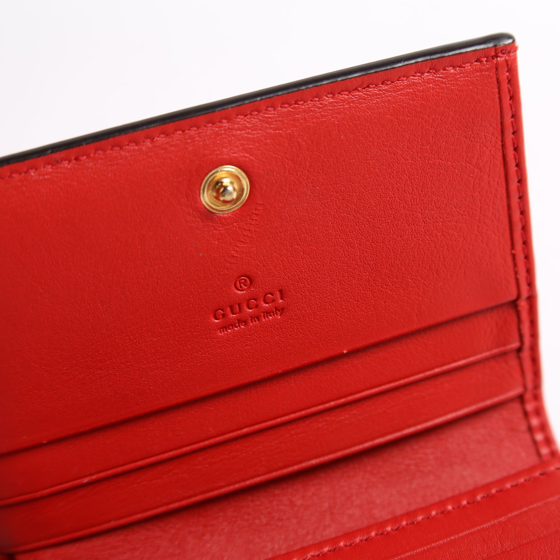 624641 GG Apple Card Case