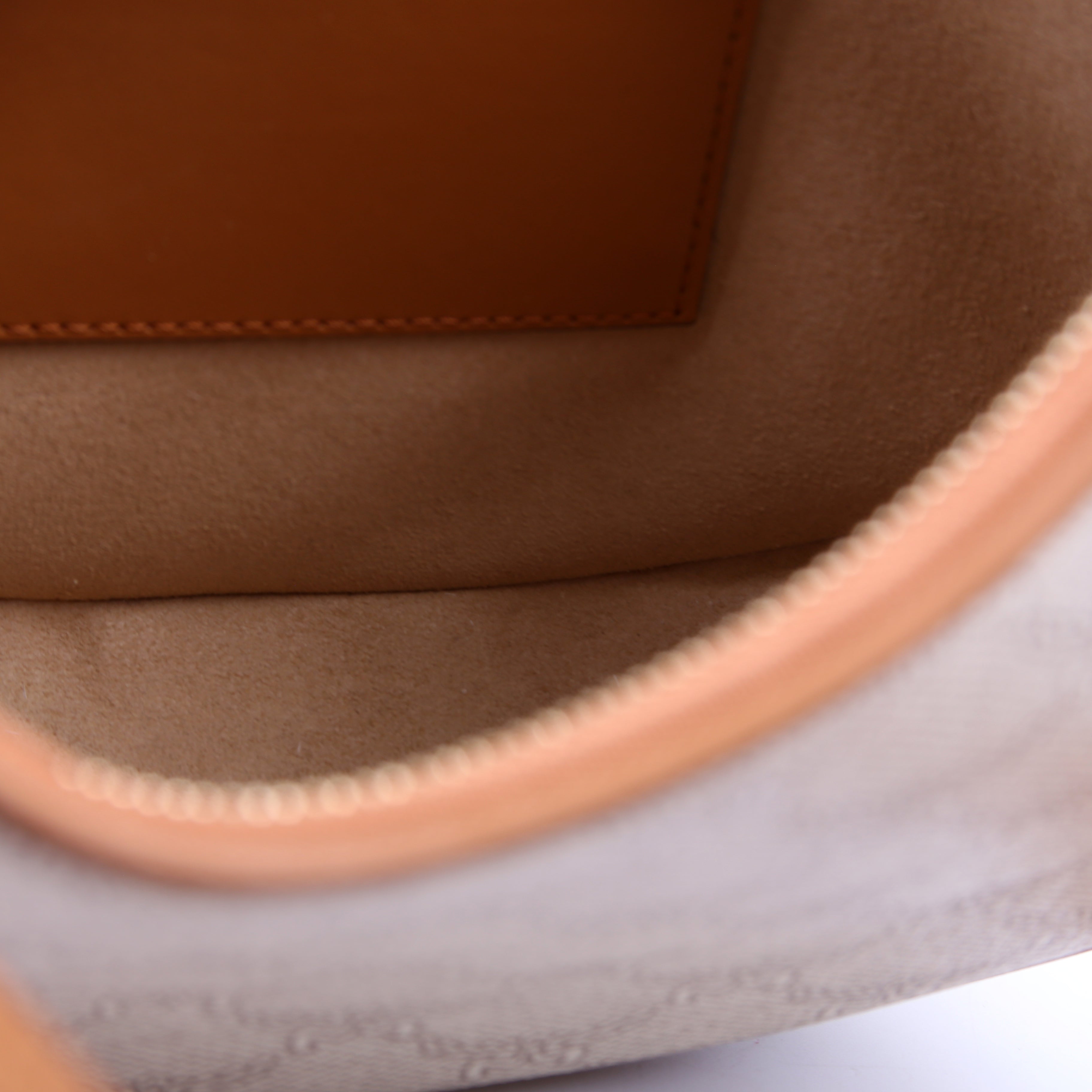 Lauretos Himmel Moon Shoulder Bag