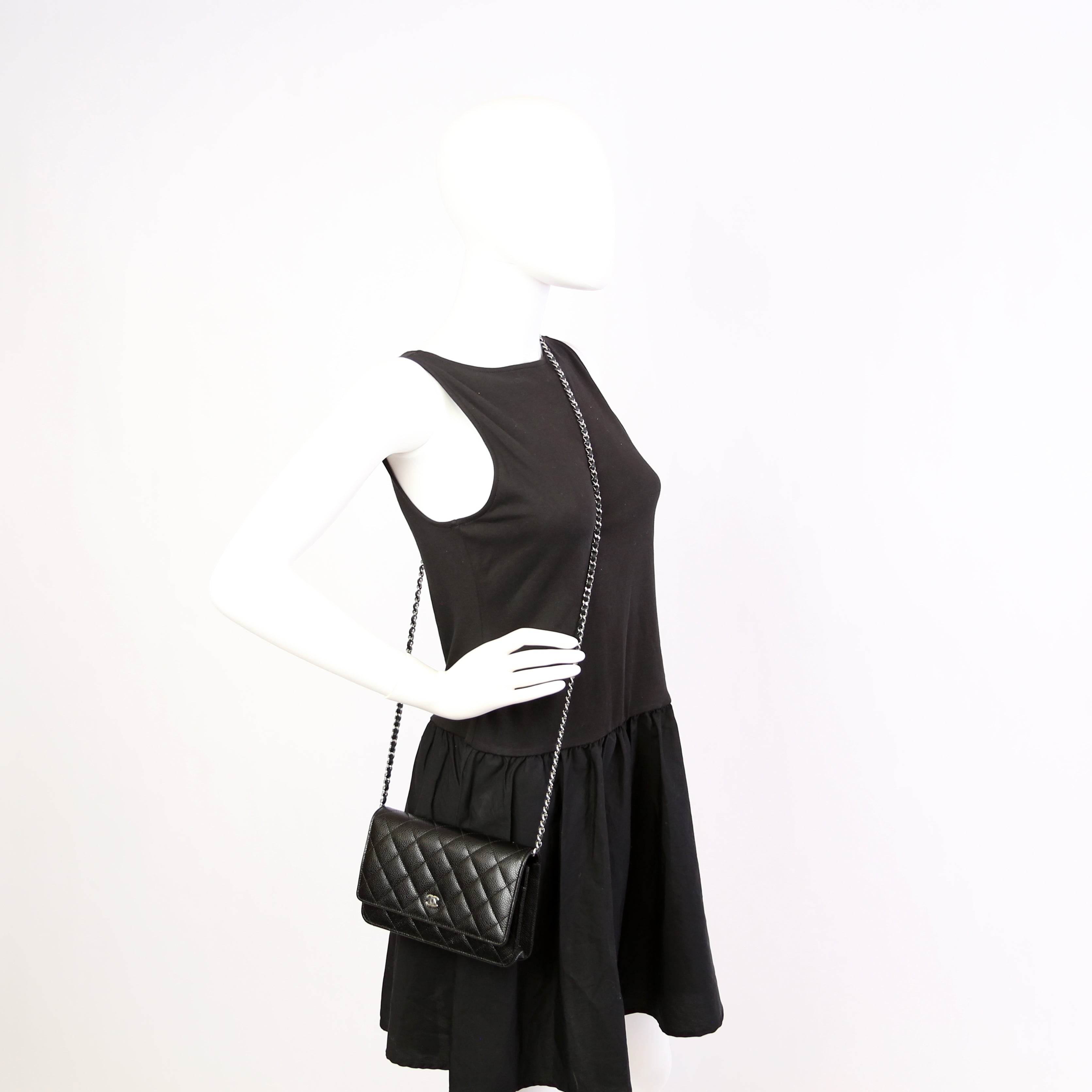 WOC Classic Quilted Caviar RFID Black
