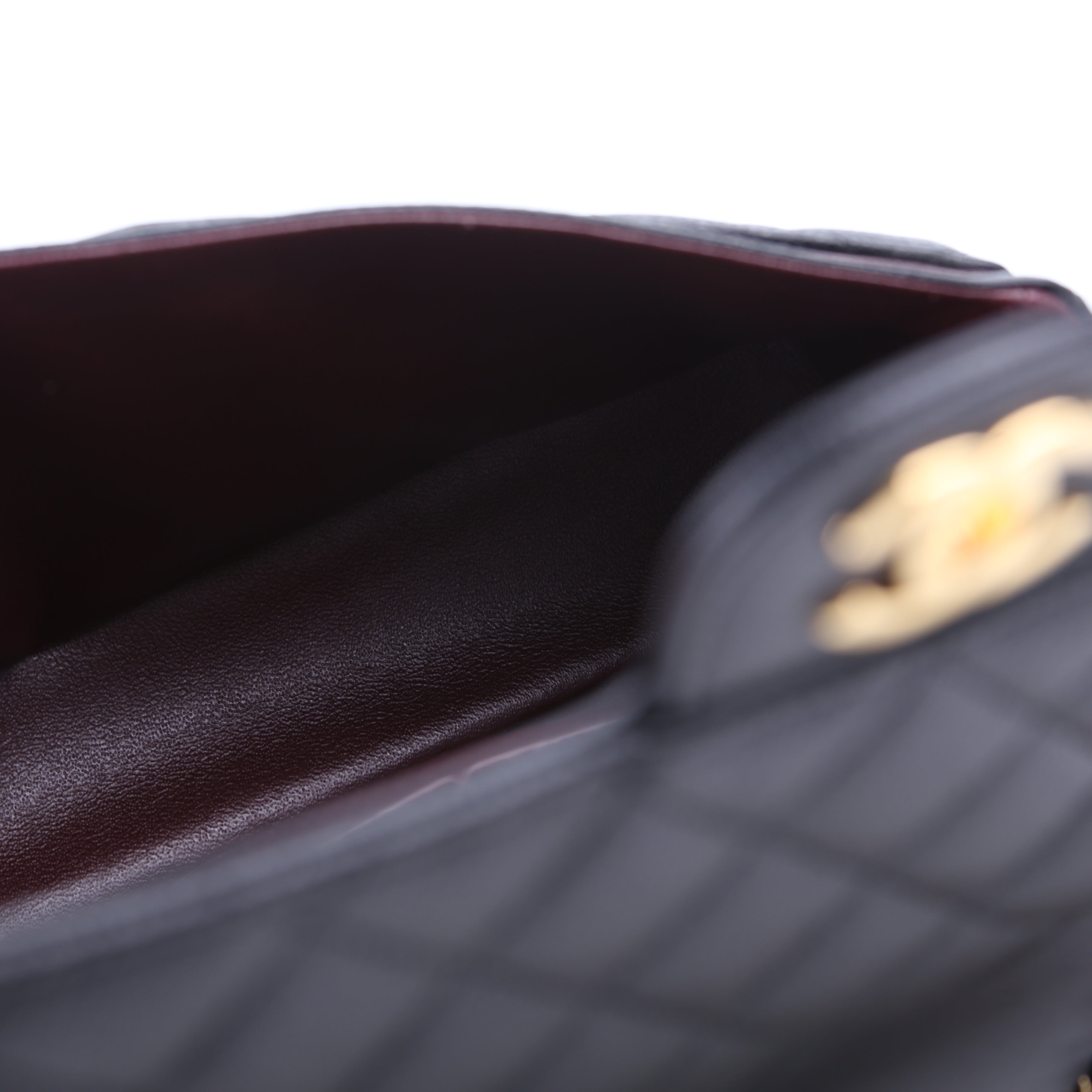 Classic Flap Medium Caviar 29M Black