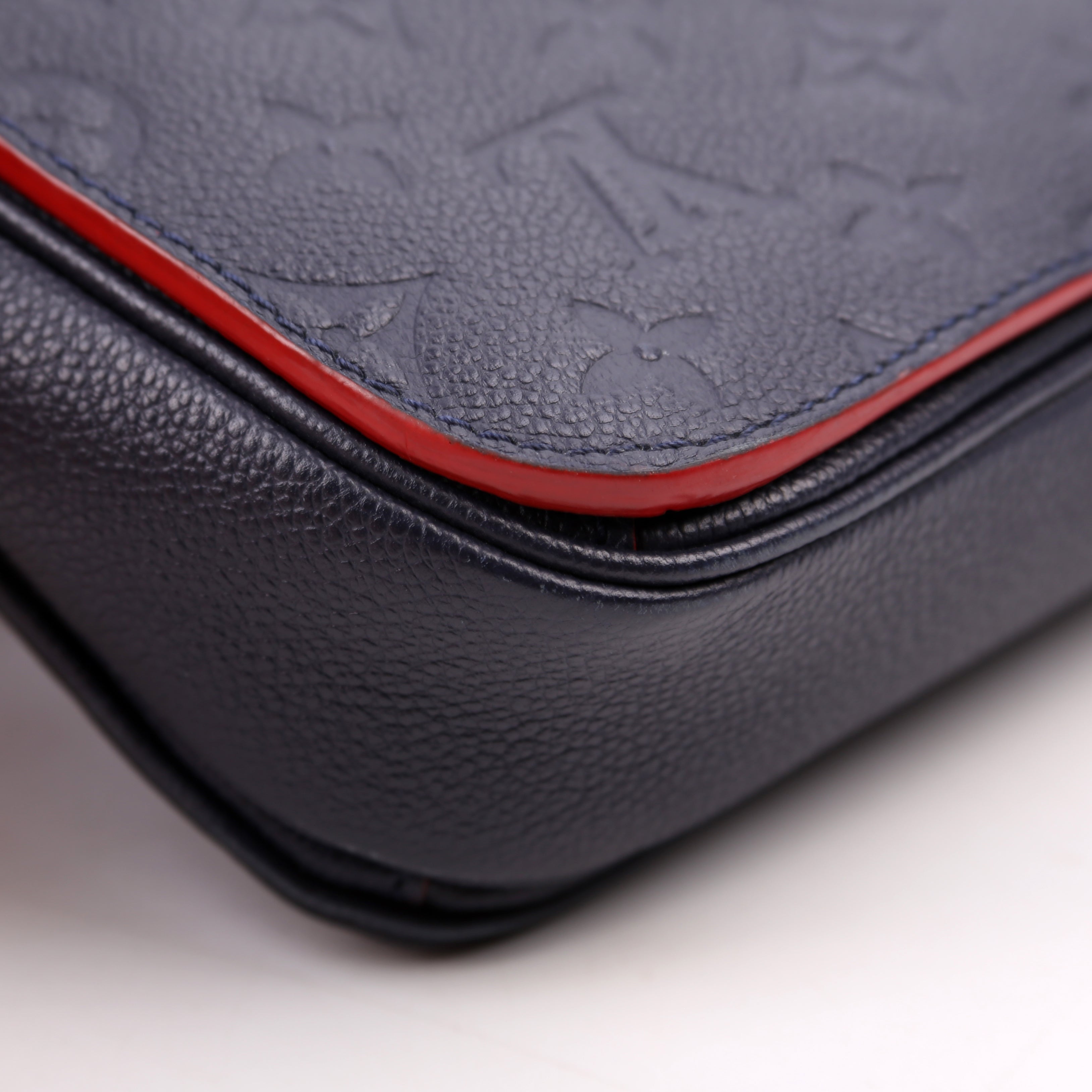 Pochette Metis Empreinte Black