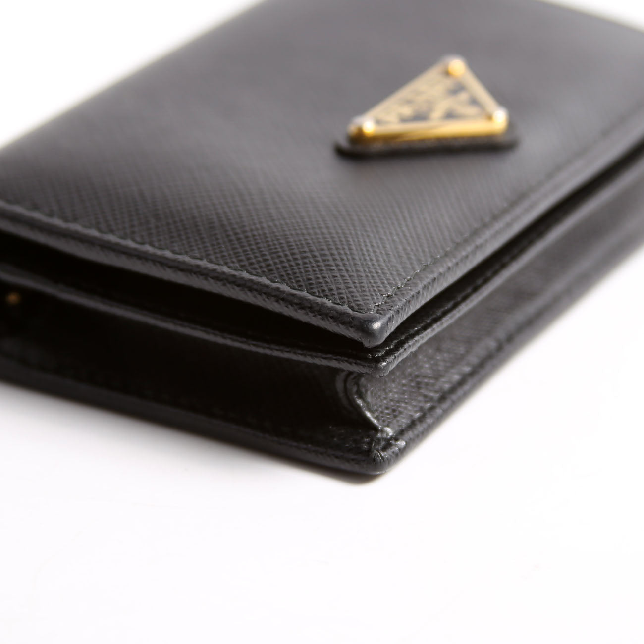 1MV021 Saffiano Triangle Logo Card Case Black
