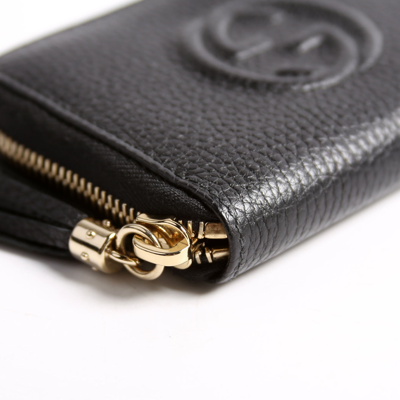 598203 Soho Compact Zip Around Wallet Black