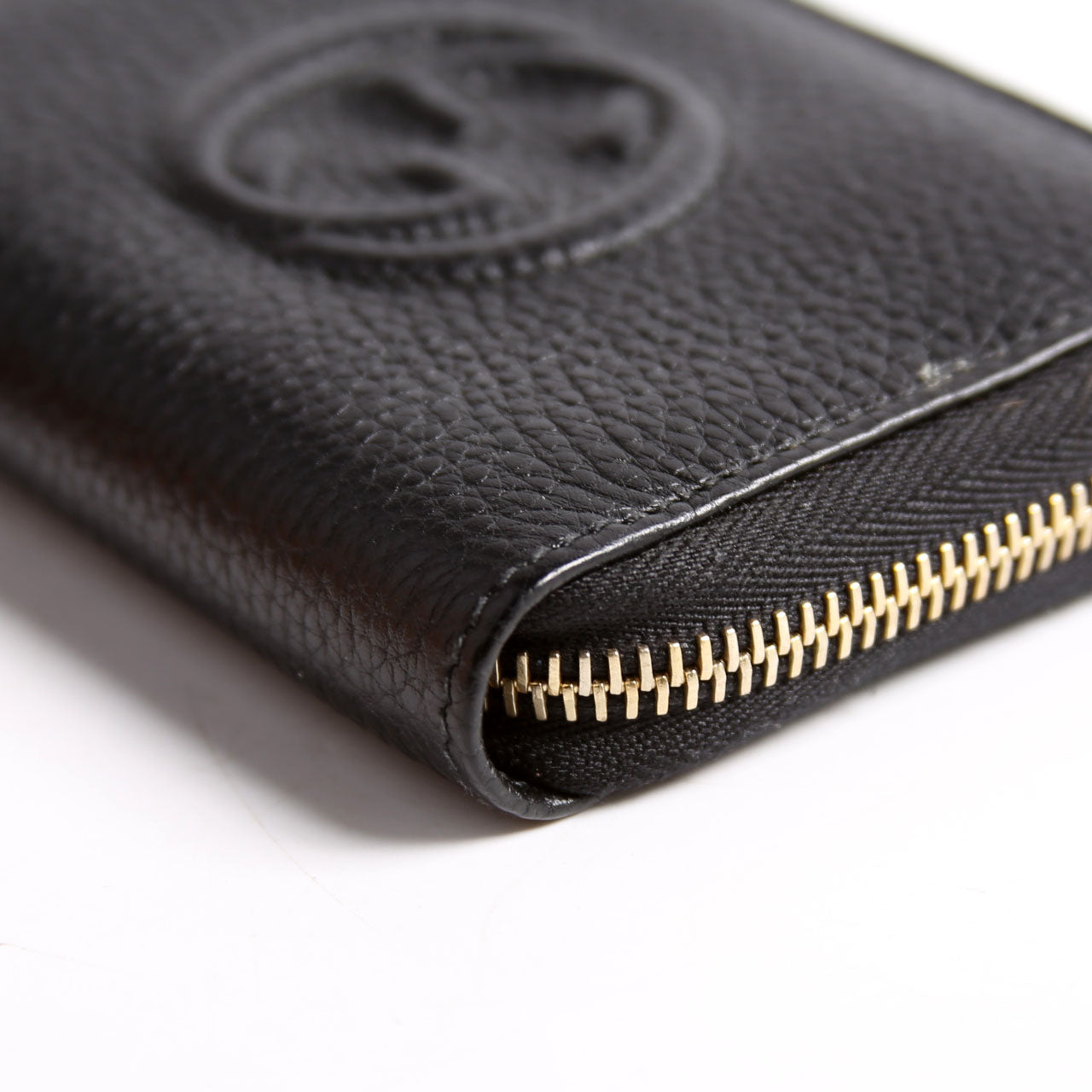 598203 Soho Compact Zip Around Wallet Black