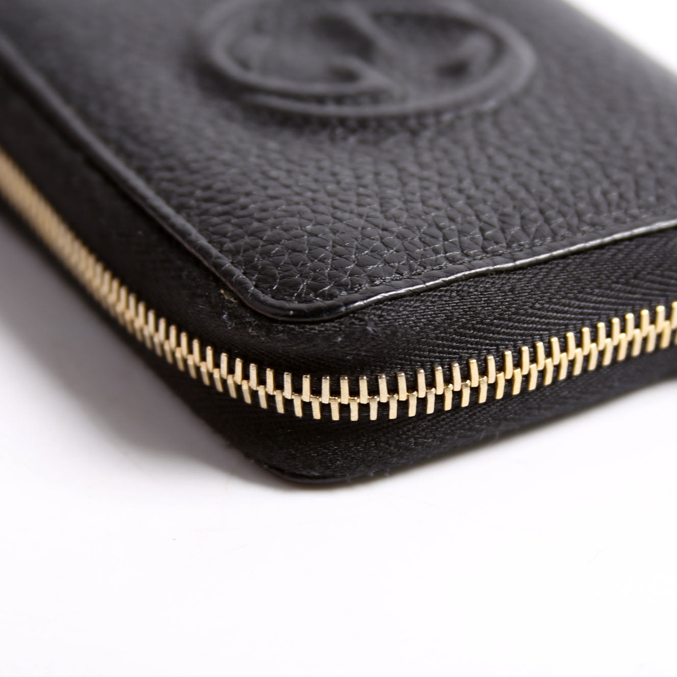 598203 Soho Compact Zip Around Wallet Black