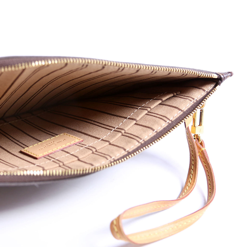 Pochette Only Monogram Neverfull