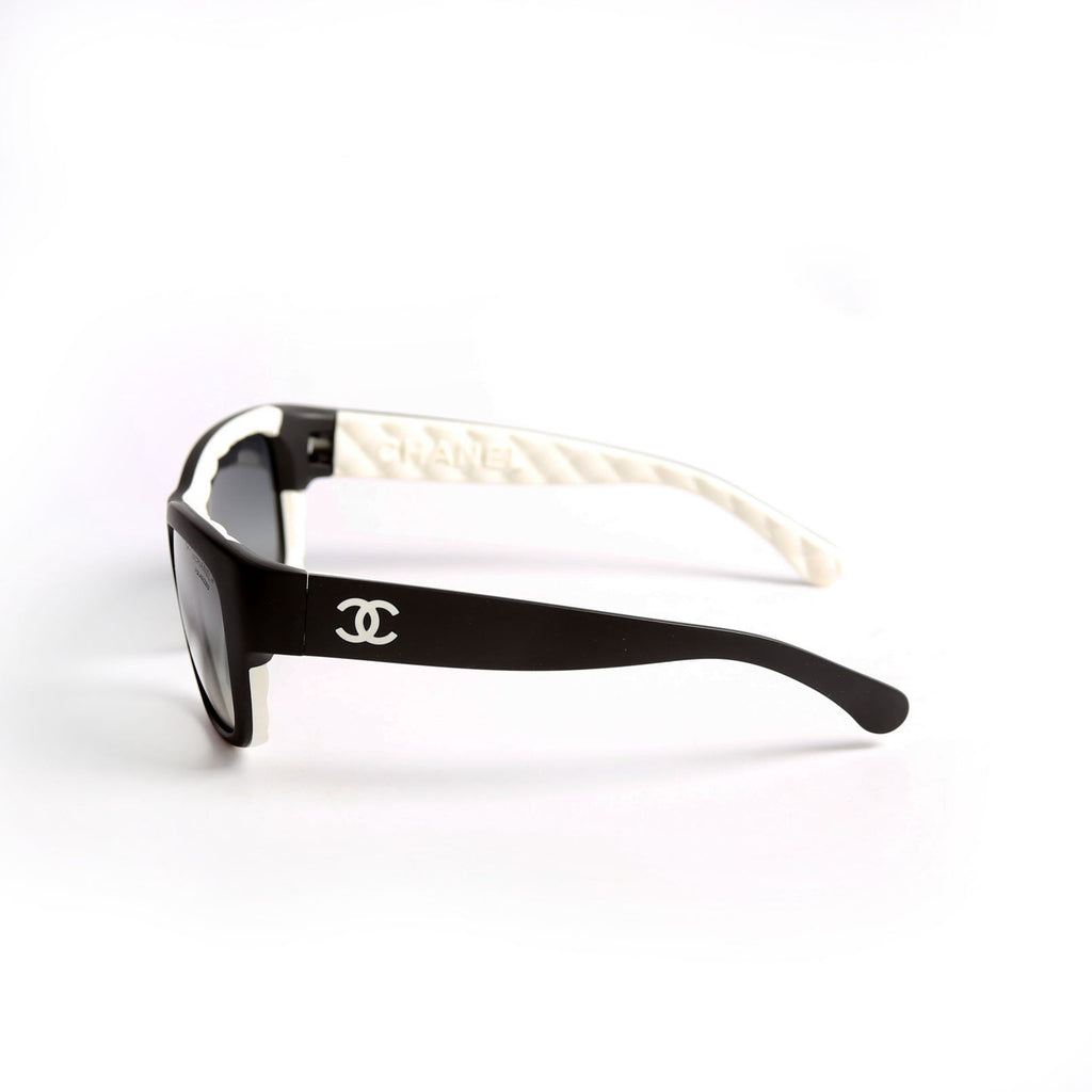 6049 CC Square Polarized Sunglasses Black/White
