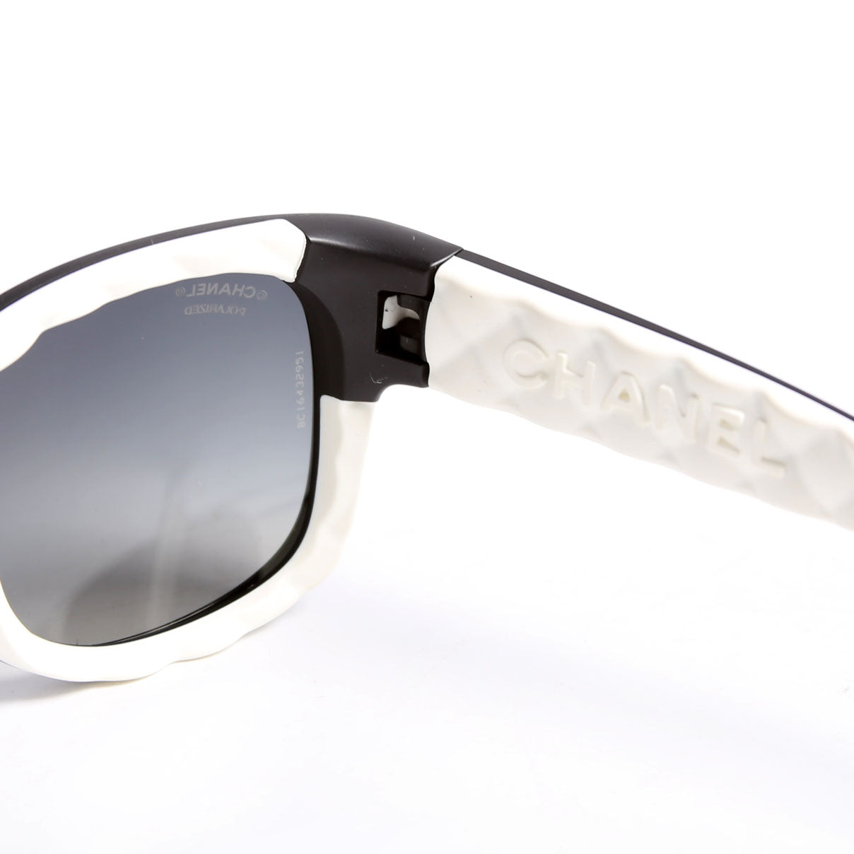 6049 CC Square Polarized Sunglasses Black/White