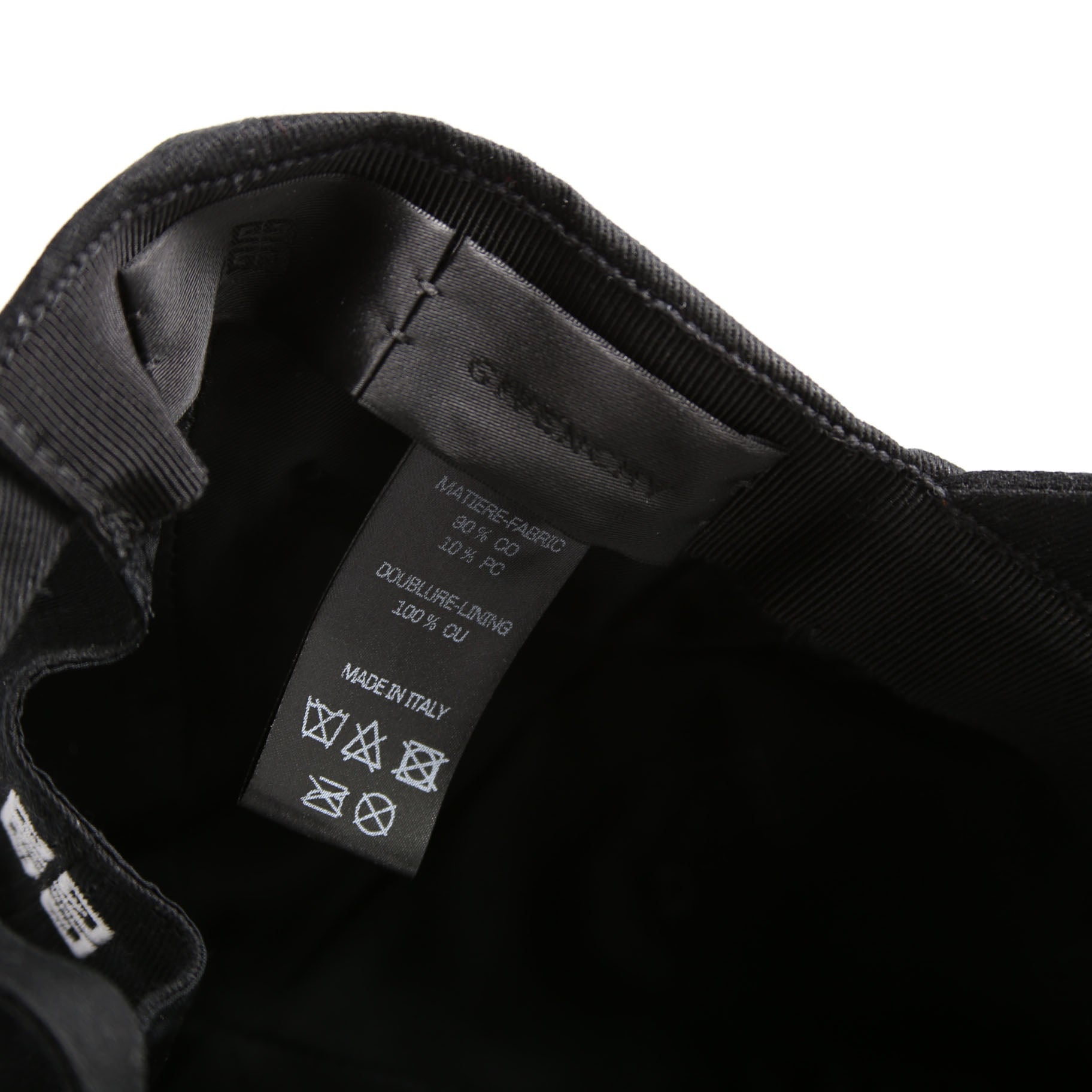 Logo Embroidered Hat Black/White