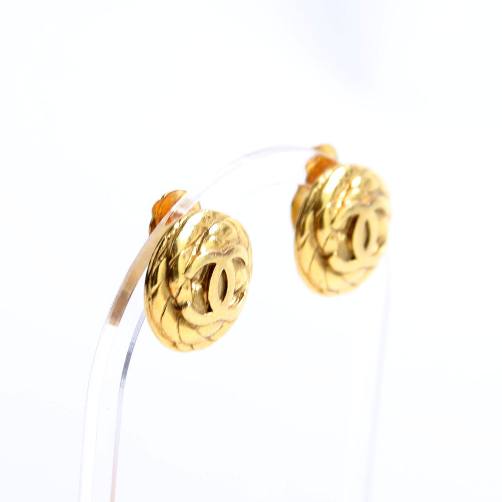 CC Quilted Clip-On Vintage Earrings Gold