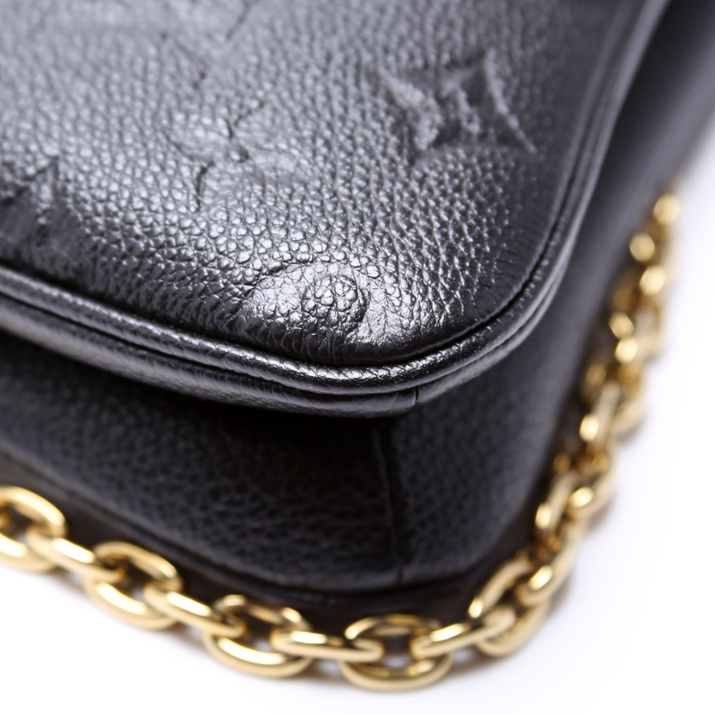 Pochette Liv Empreinte Black