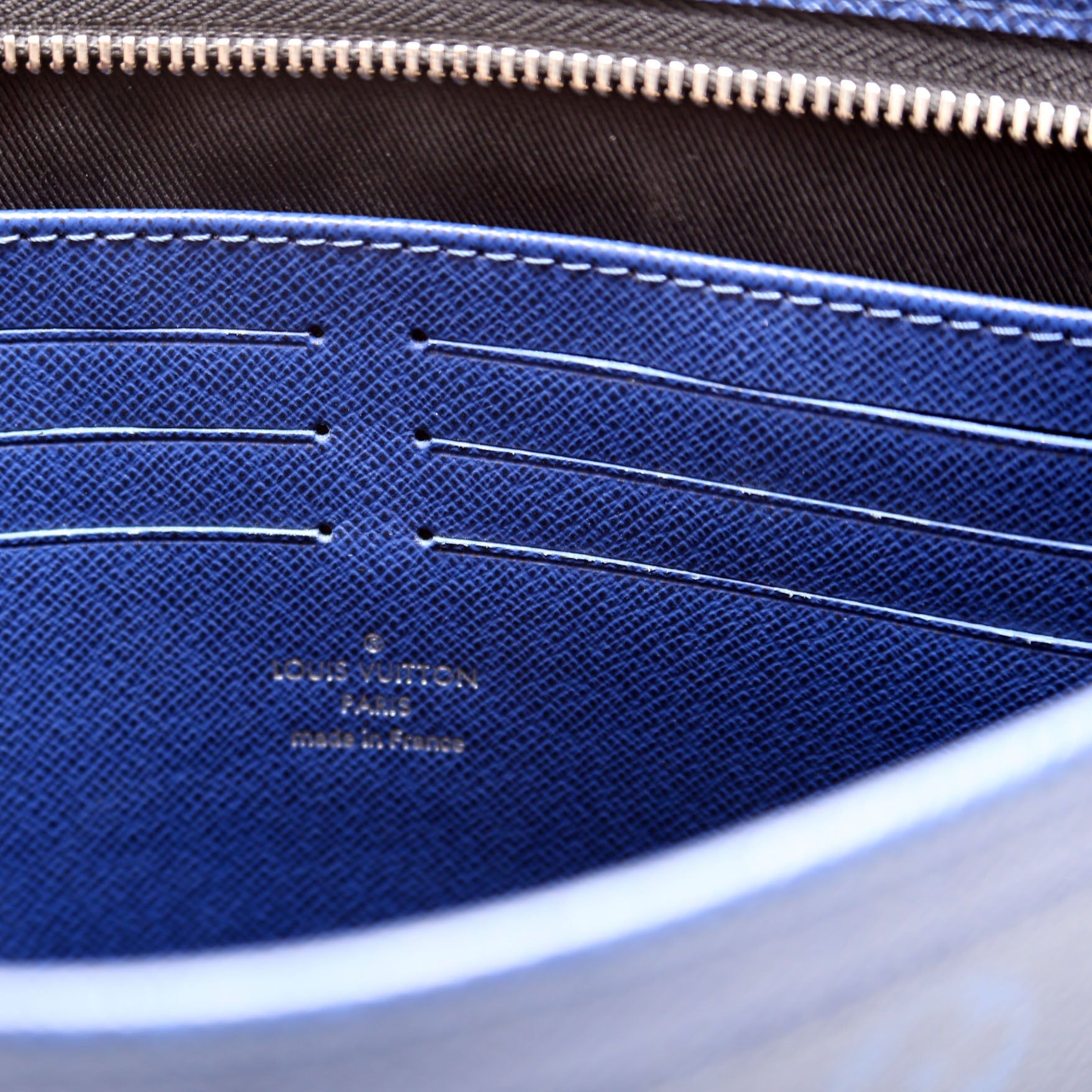 Pochette Voyage MM Taigarama Blue