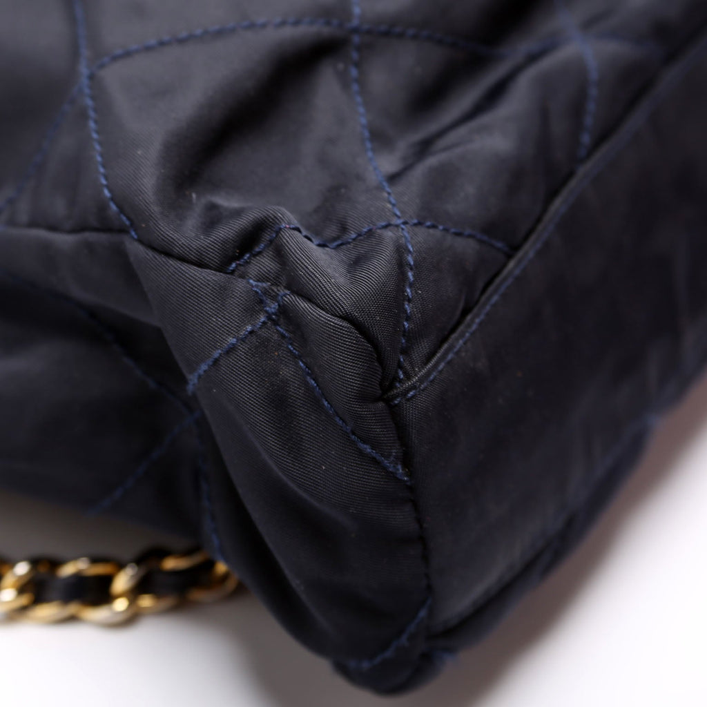 Nylon Tessuto Quilted Shoulder Bag Navy/Gold