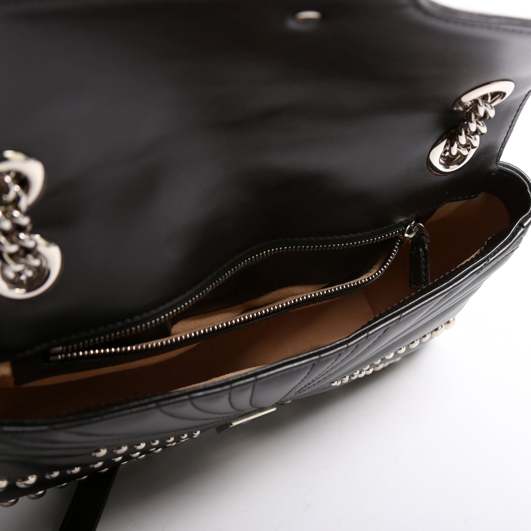 443497 Marmont GG Spiral Stud Calfskin Shoulder Small Flap Black/Silver