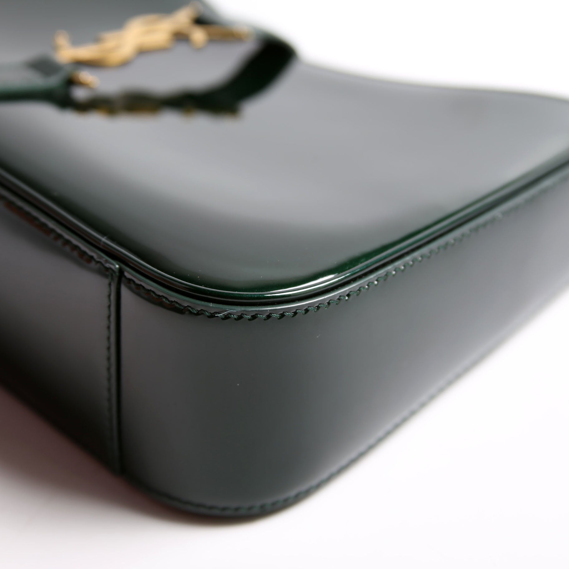 657228 Le 5 A 7 Hobo Patent Green