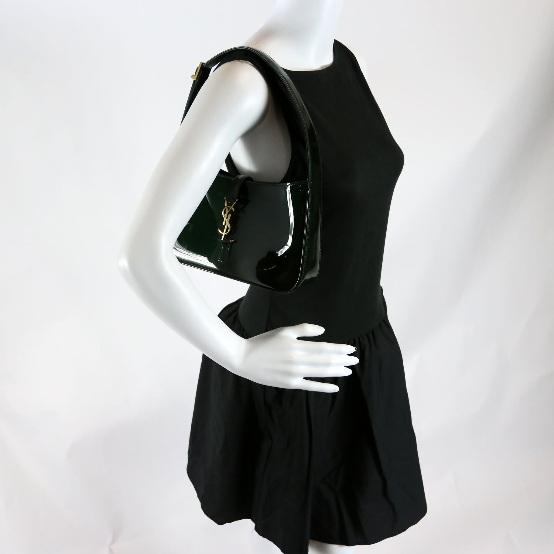657228 Le 5 A 7 Hobo Patent Green