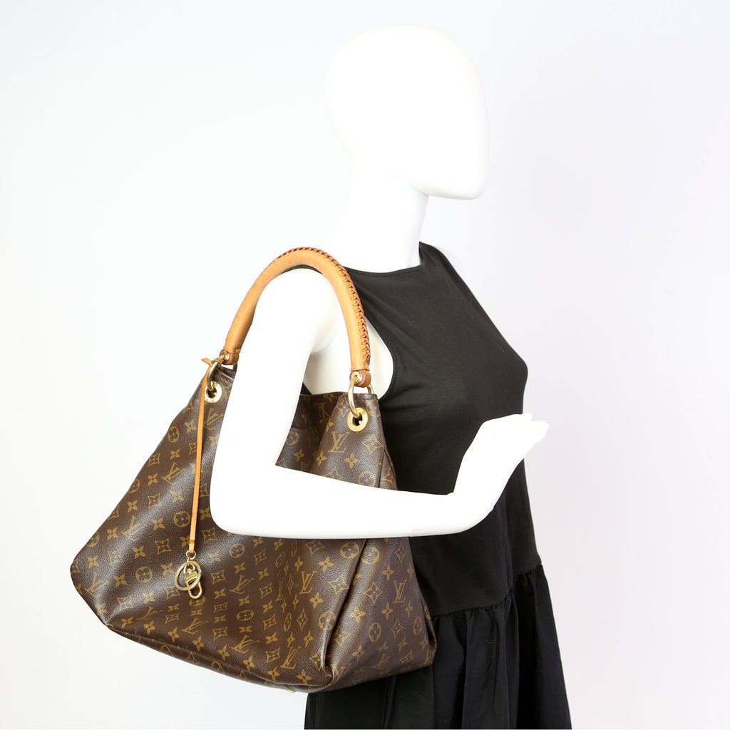 Artsy MM Monogram